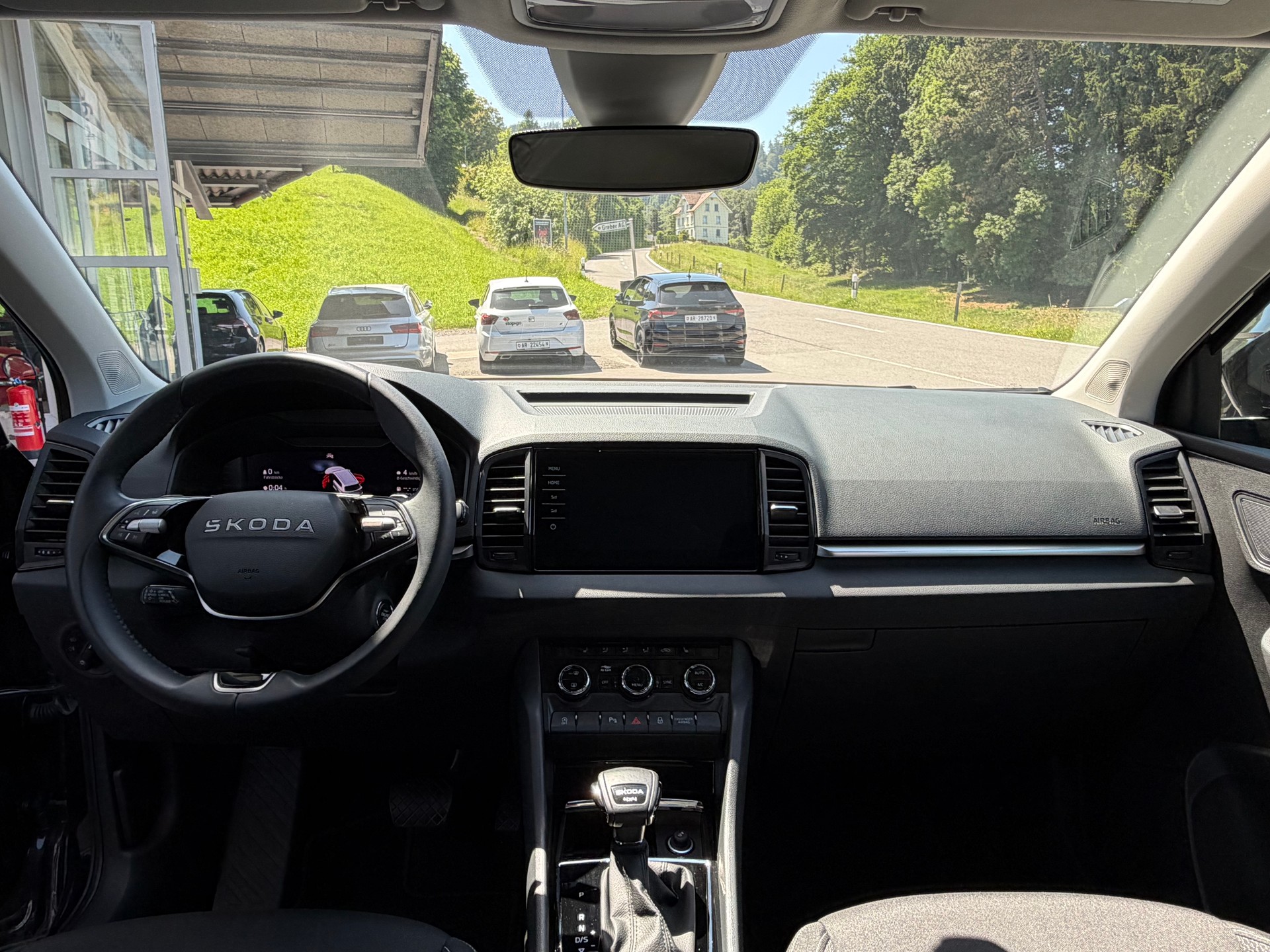 SKODA Karoq 2.0 TDI CR Selection 4x4 DSG-image-17