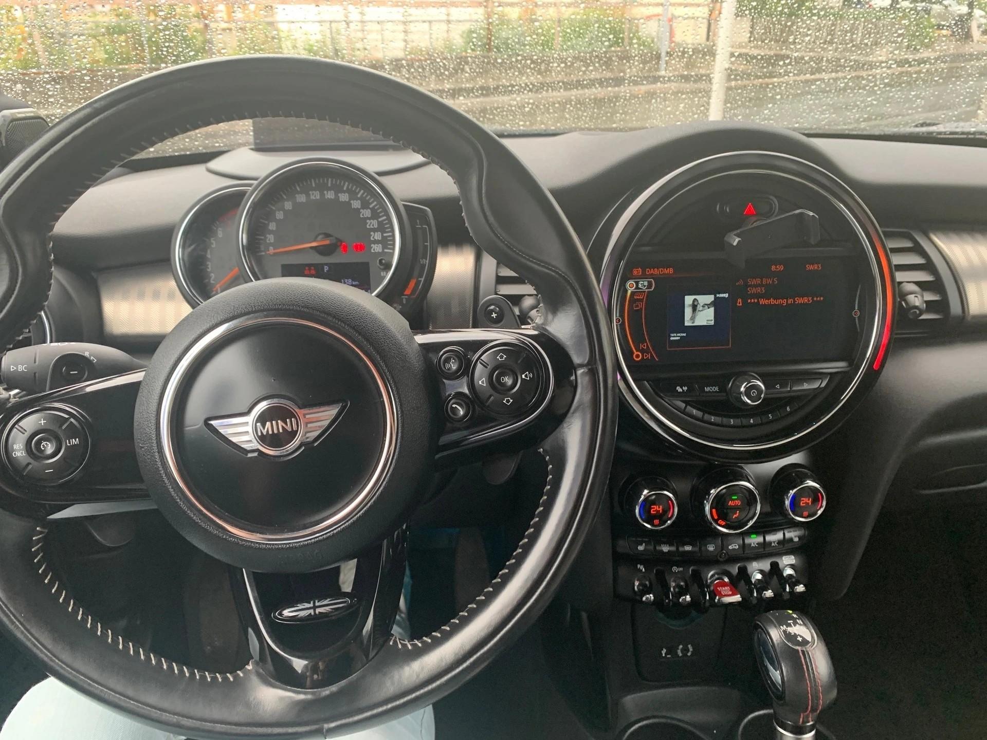 MINI Cooper S Steptronic-image-4
