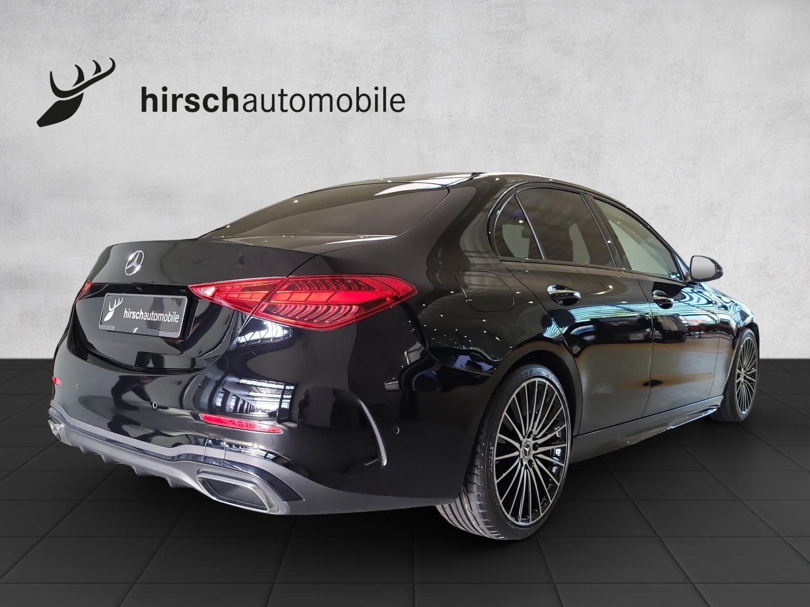 MERCEDES-BENZ C 200 4Matic AMG Line-showroom-element-3