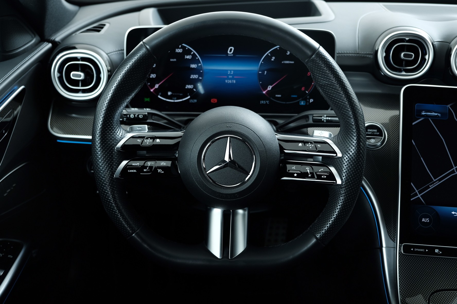 MERCEDES-BENZ C 220 d T 4Matic AMG Line-image-7