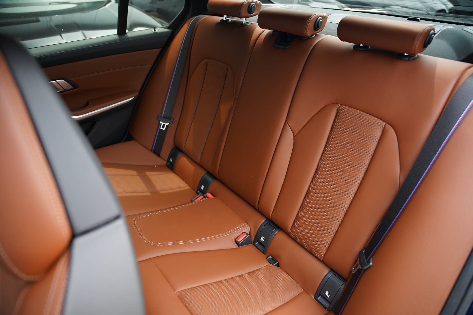 BMW M3 Competition M xDrive LCI Tansanitblau-image-10