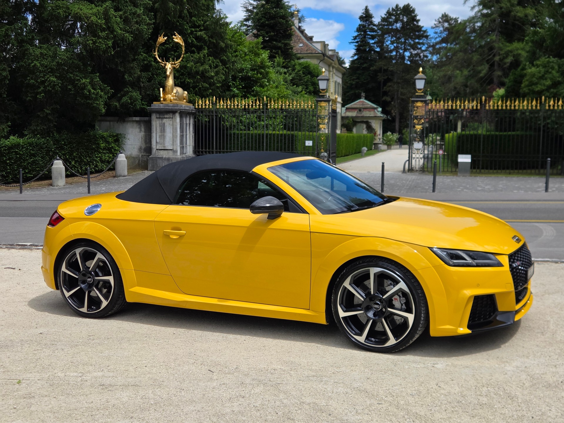 AUDI TT RS ROADSTER 2.5 TFSI QUATTRO S-image-2
