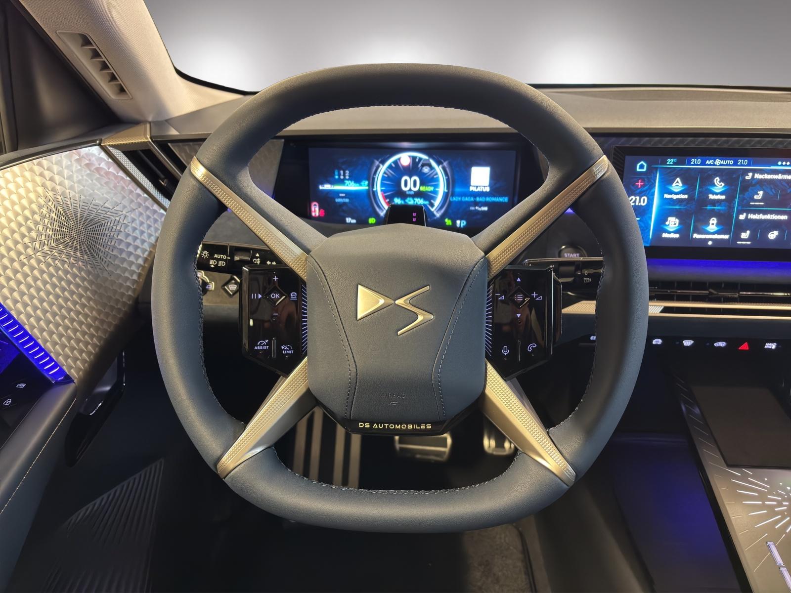 DS AUTOMOBILES No8 E-Tense Jules Verne-image-8