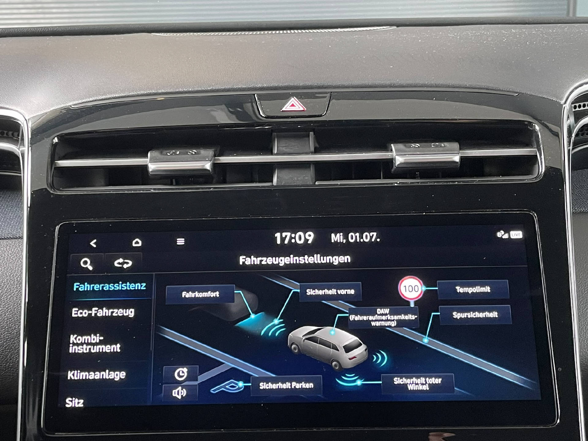 HYUNDAI Tucson 1.6 T-GDi HEV Origo 4WD-image-12