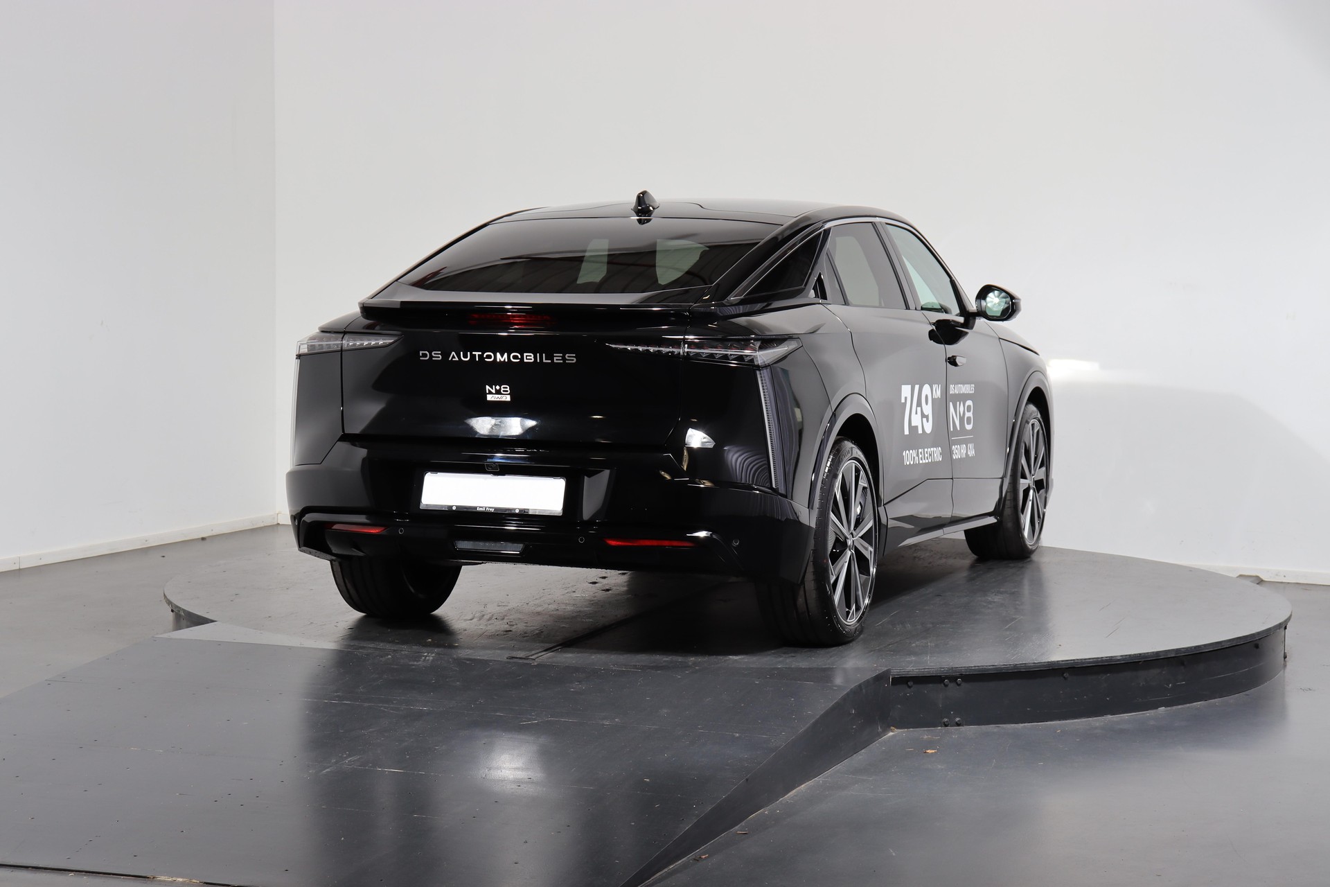 DS AUTOMOBILES No8 E-Tense Étoile 4x4-showroom-element-2