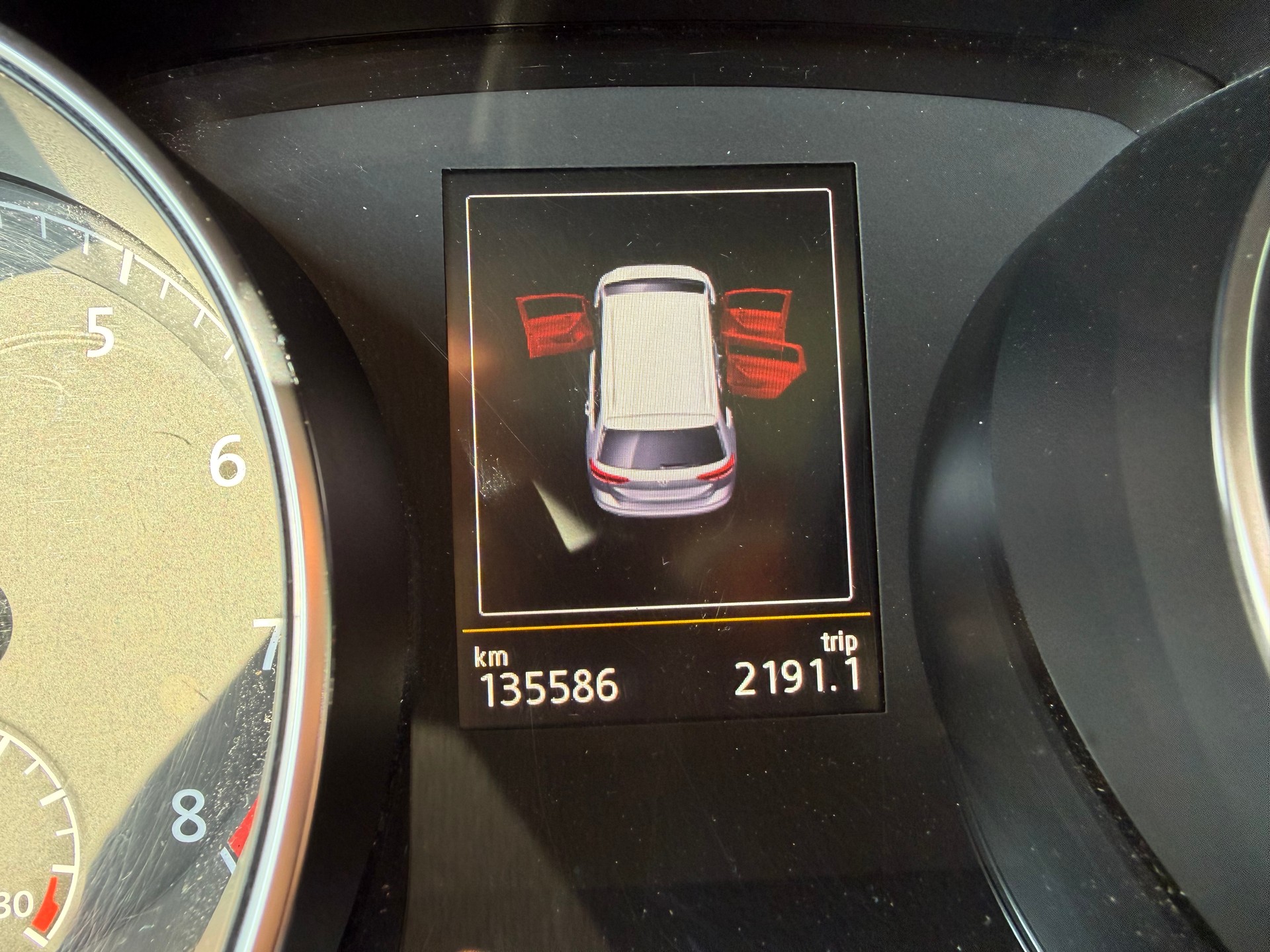 VW Touran 1.4 TSI BlueMotion Technology Highline-image-10