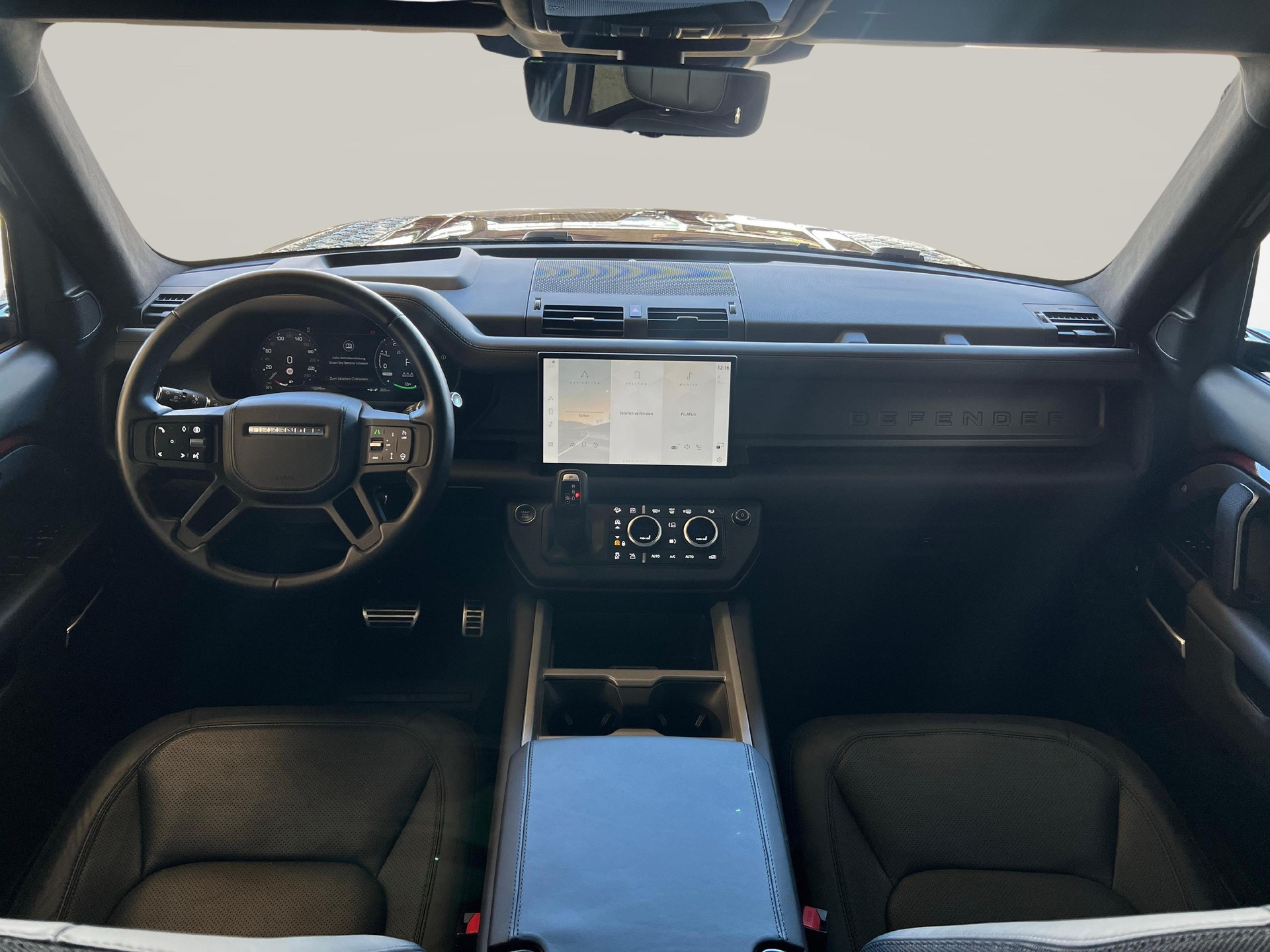 LAND ROVER Defender 110 2.0 P300e Sedona Edition-image-8