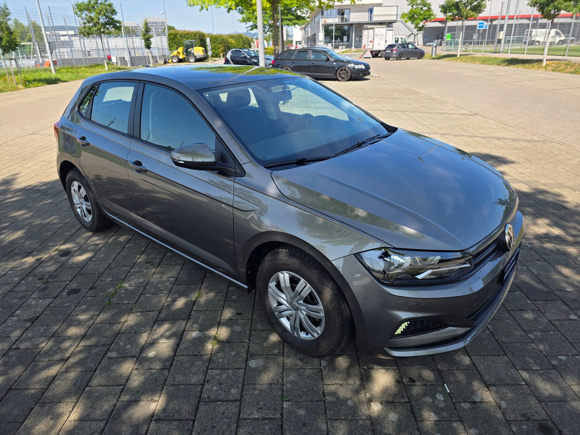 VW Polo 1.0 BMT Trendline-showroom-element-1