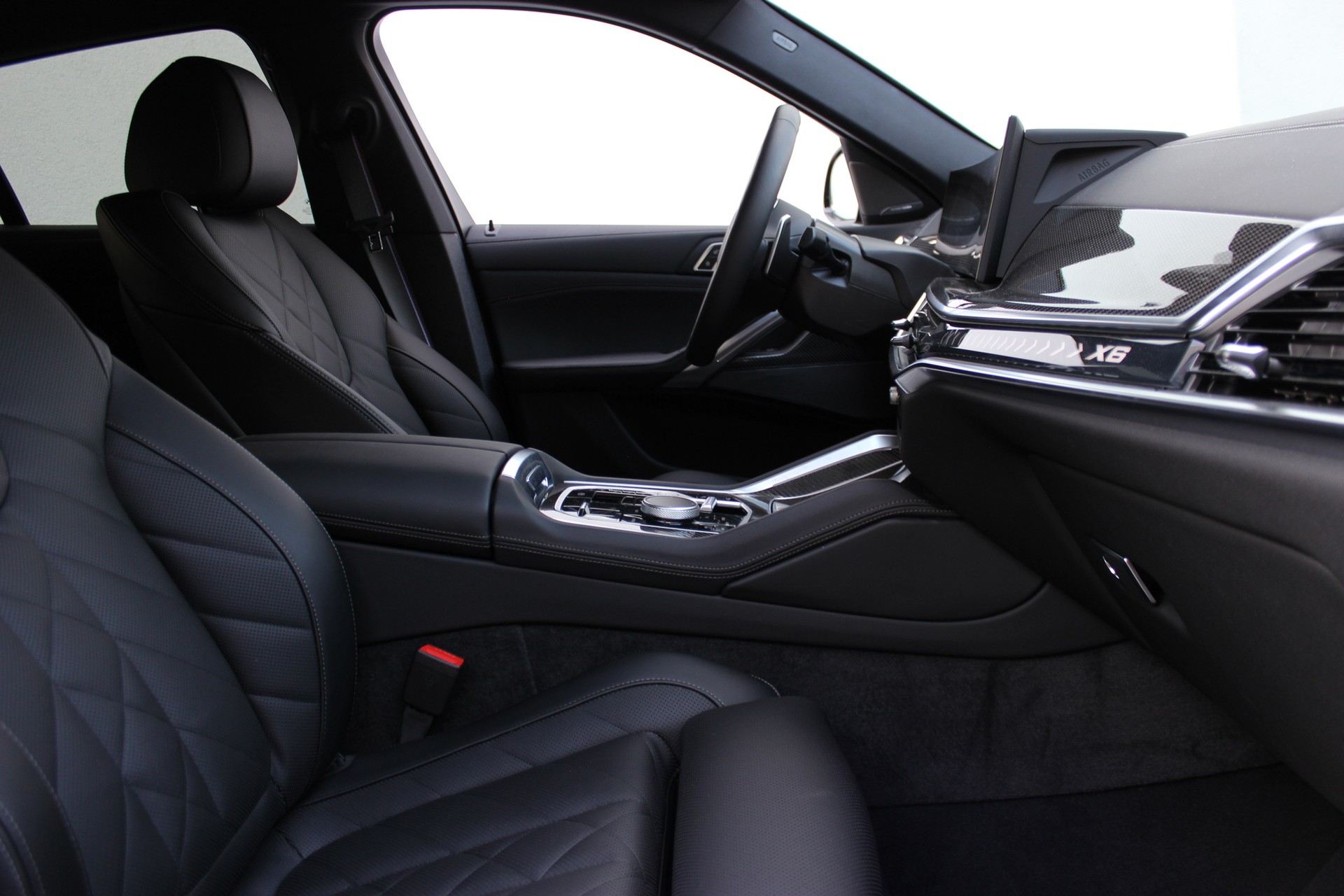 BMW X6 xDrive 48V 30d M Sport Pro *TANSANITBLAU METALLIC*-showroom-element-3