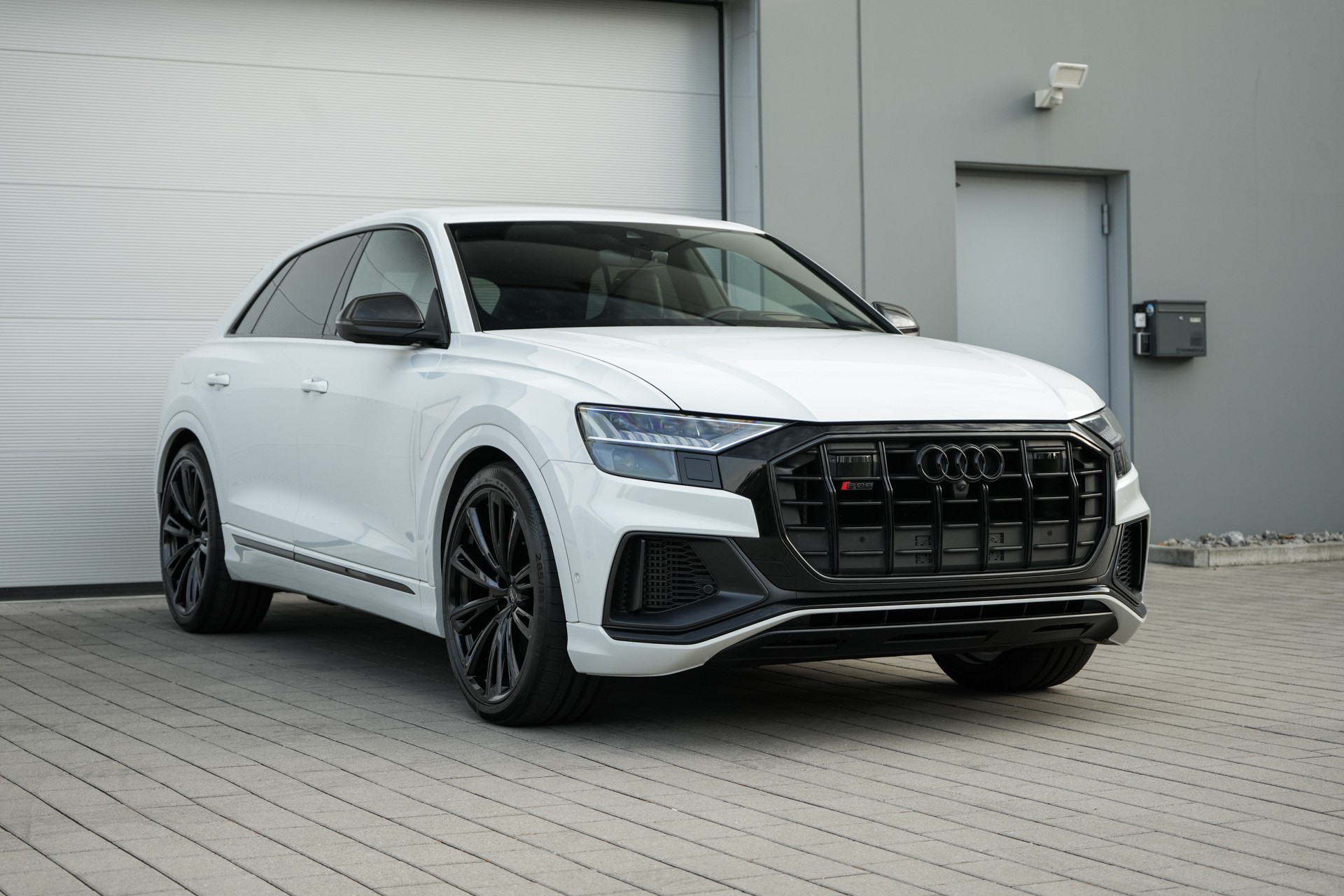 AUDI SQ8 Competition TFSI quattro tiptronic-showroom-element-2