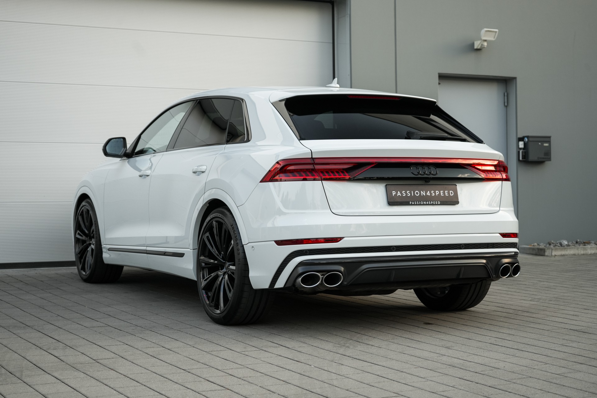 AUDI SQ8 Competition TFSI quattro tiptronic-image-5