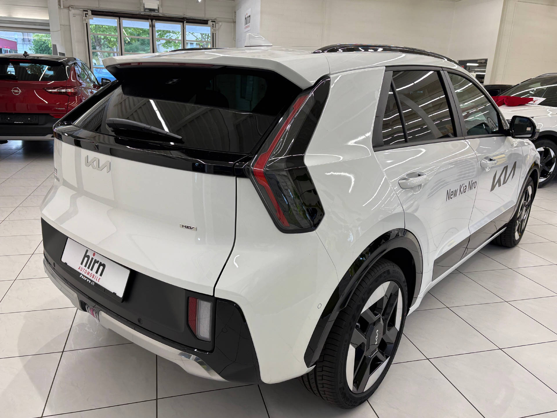 KIA Niro 1.6 GDi Hybrid Style-image-4
