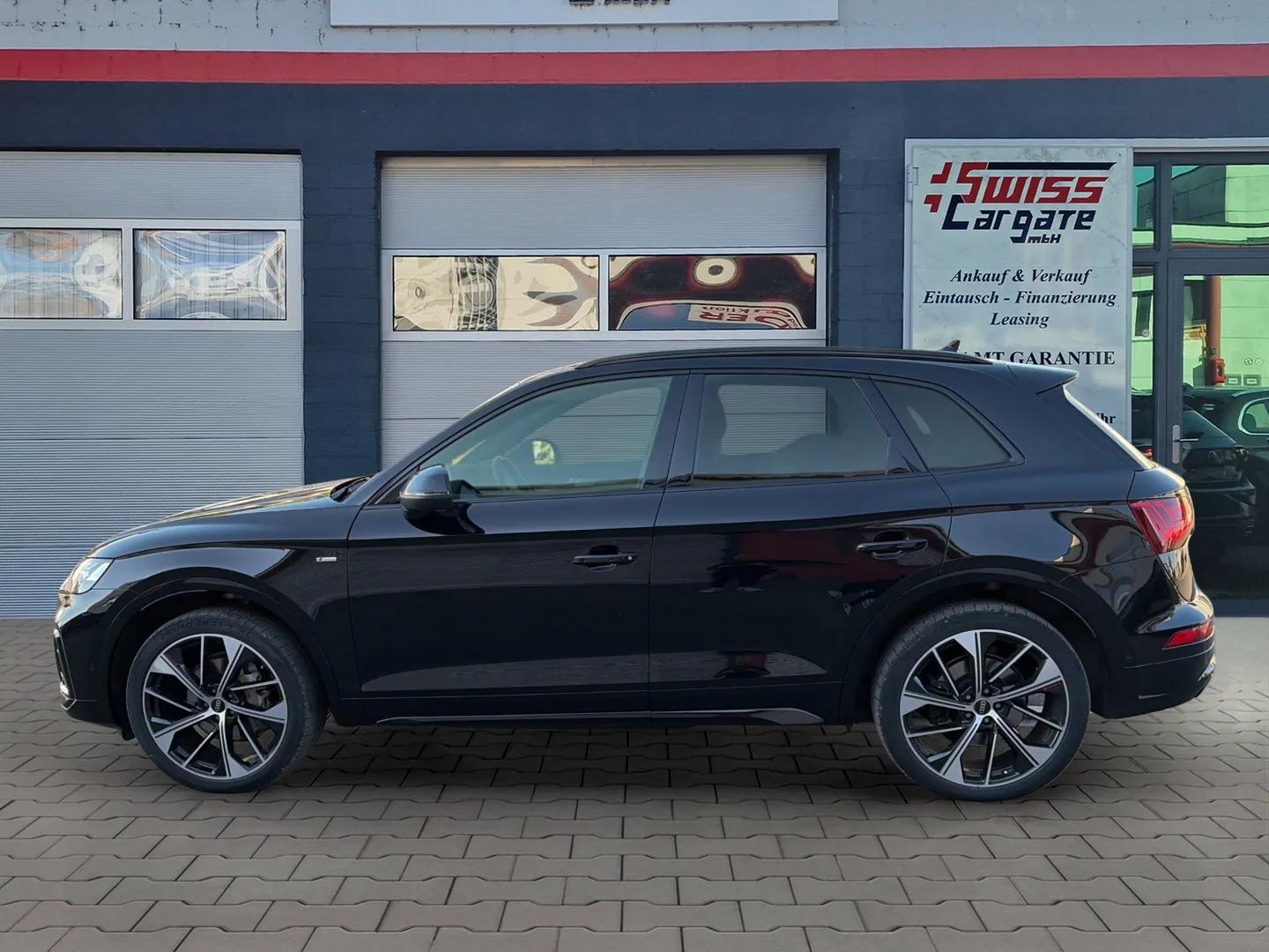 AUDI Q5 40 TDI Black Edition quattro S-tronic S line mit Werksgarantie & AHK + B&O Soundsystem-image-4