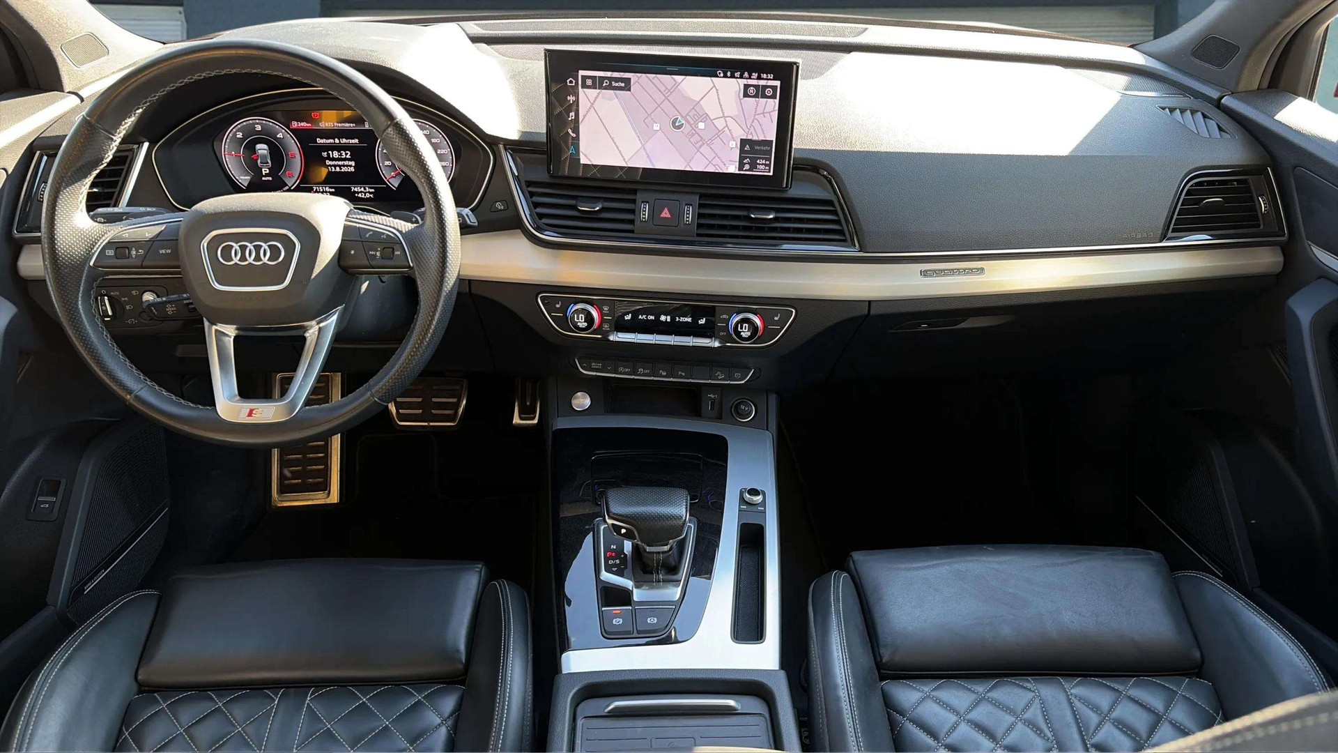 AUDI Q5 40 TDI Black Edition quattro S-tronic S line mit Werksgarantie & AHK + B&O Soundsystem-image-9