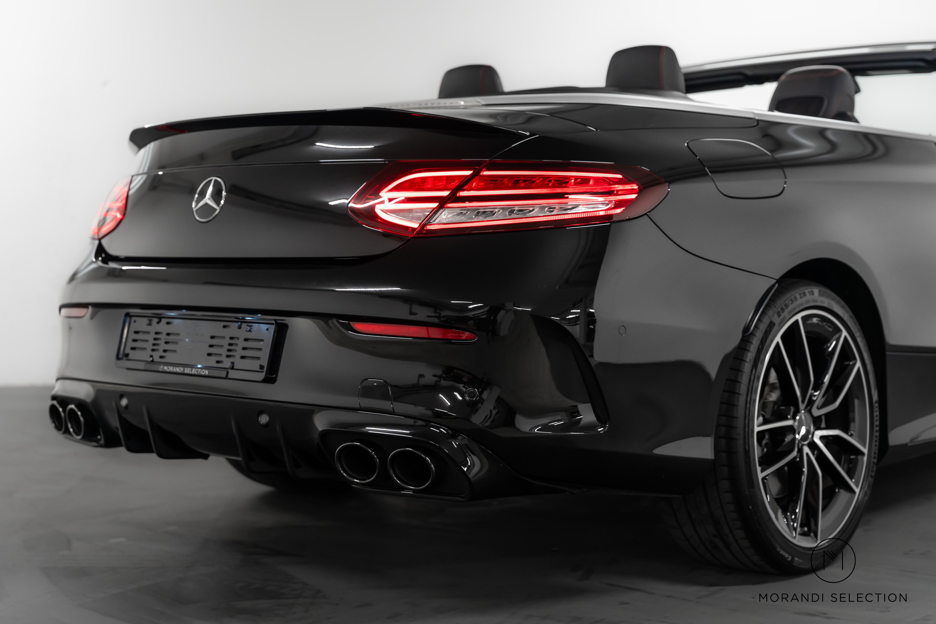MERCEDES-BENZ C 43 AMG 4matic Cabriolet-image-9