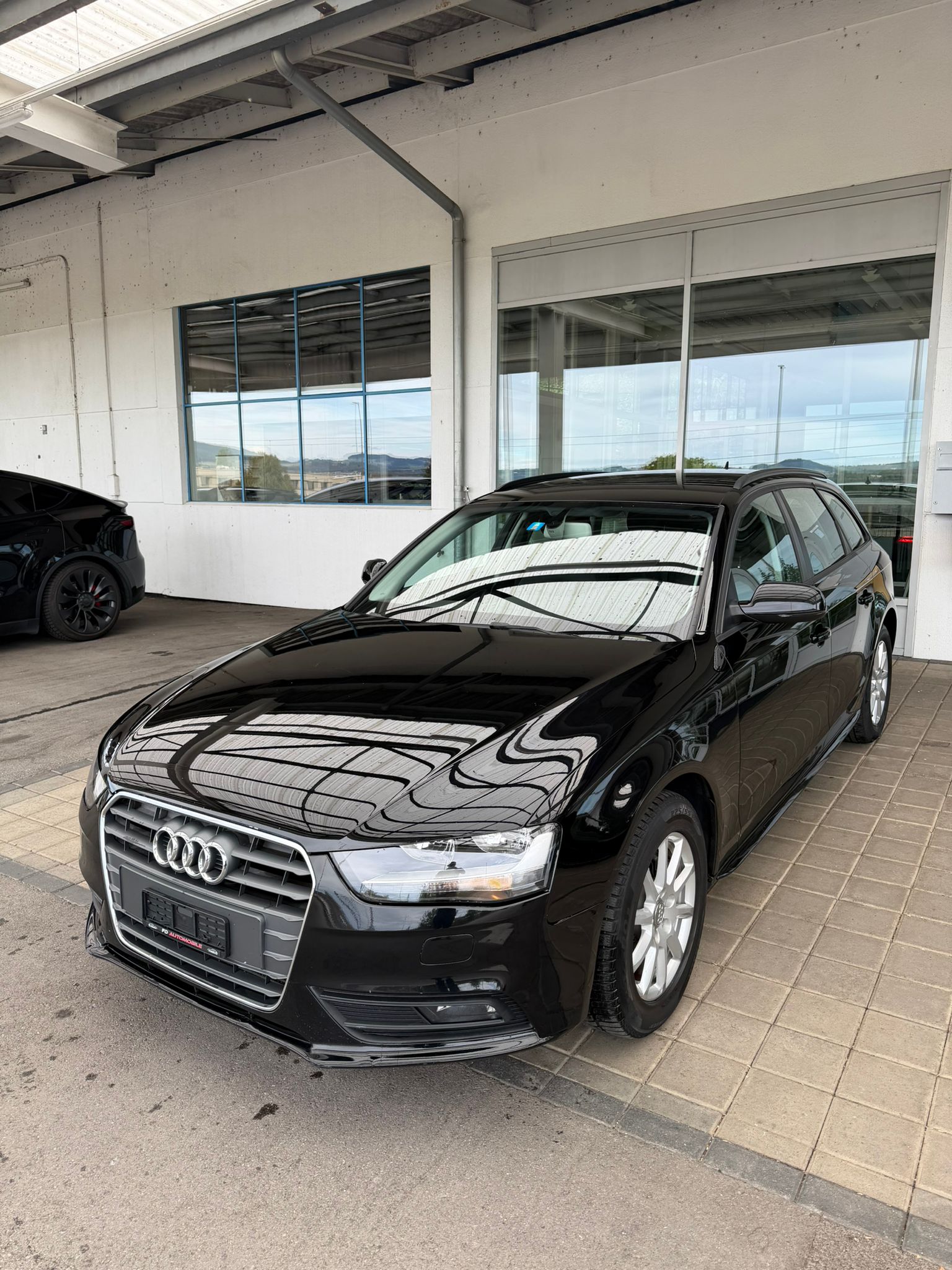 AUDI A4 Avant 2.0 TDI multitronic-image-2