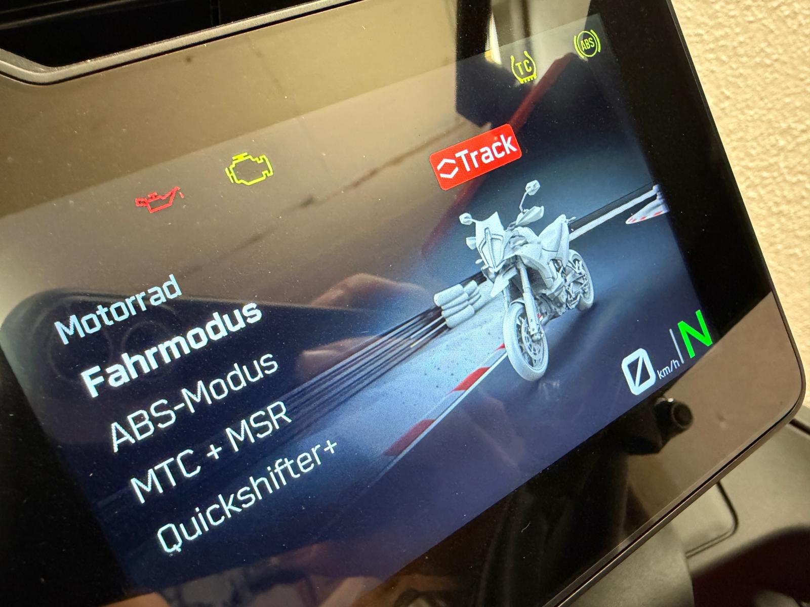 KTM 890 SMT-image-11