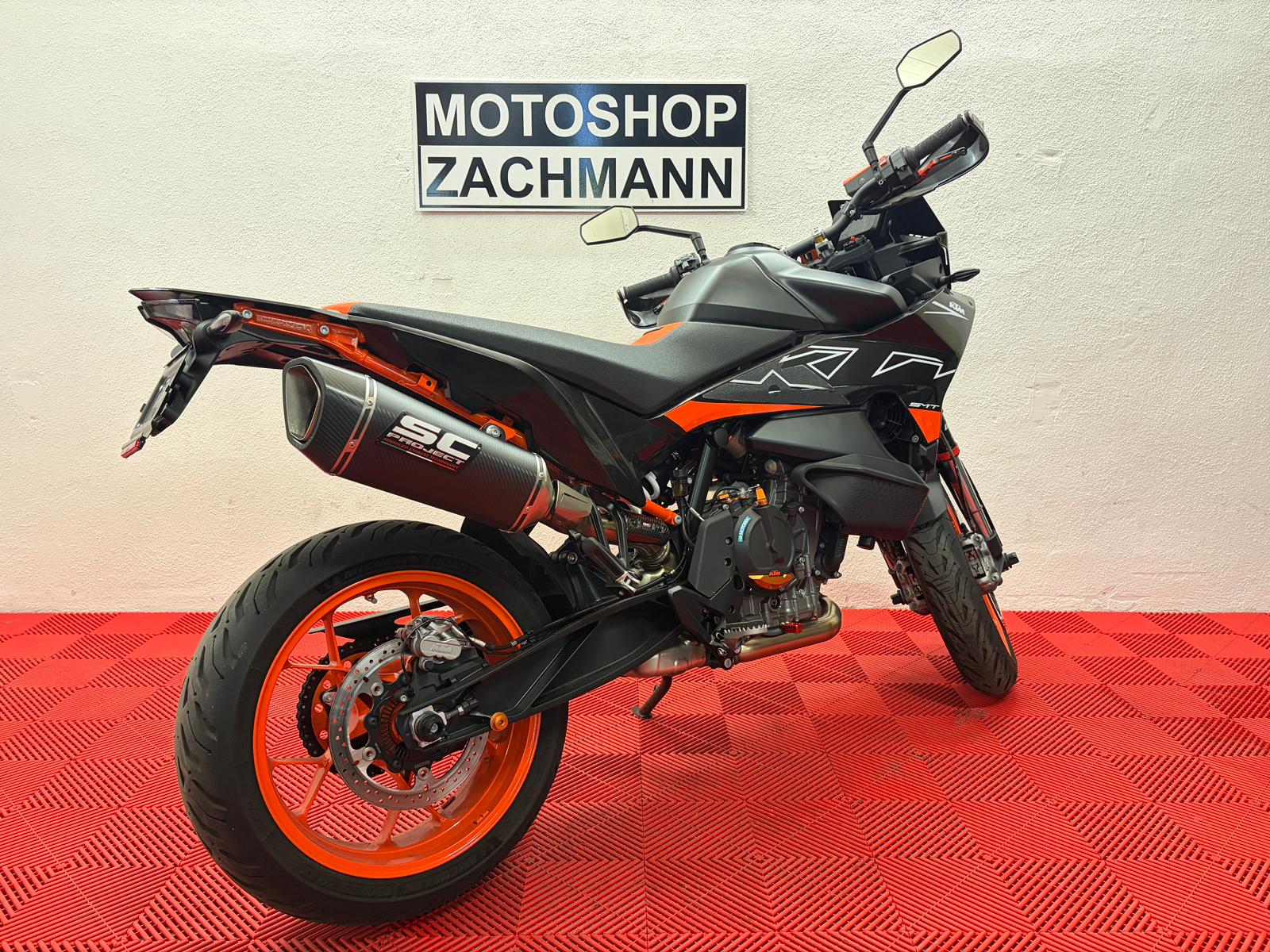 KTM 890 SMT-image-5