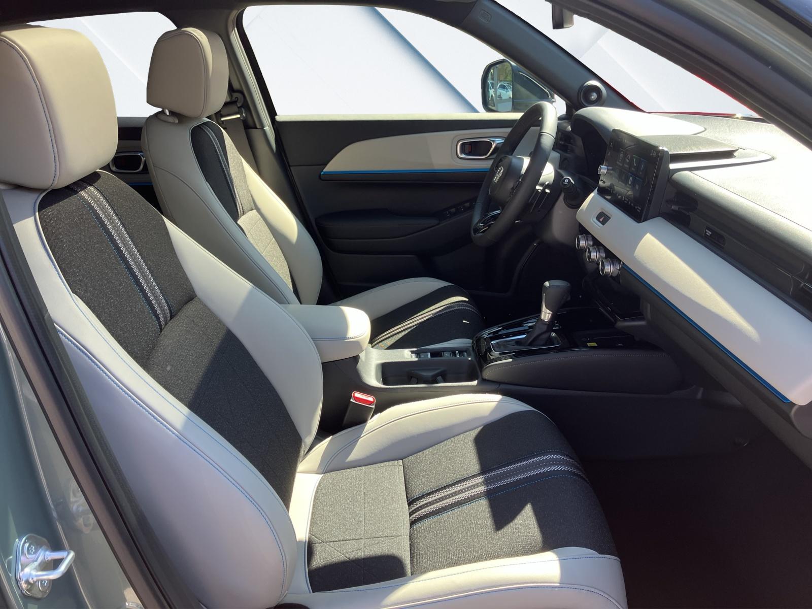 HONDA HR-V 1.5 i-MMD Advance Style Plus, Leasing aktion 1.9 %, GRATIS Winterräder in Wert von 2100.--image-17
