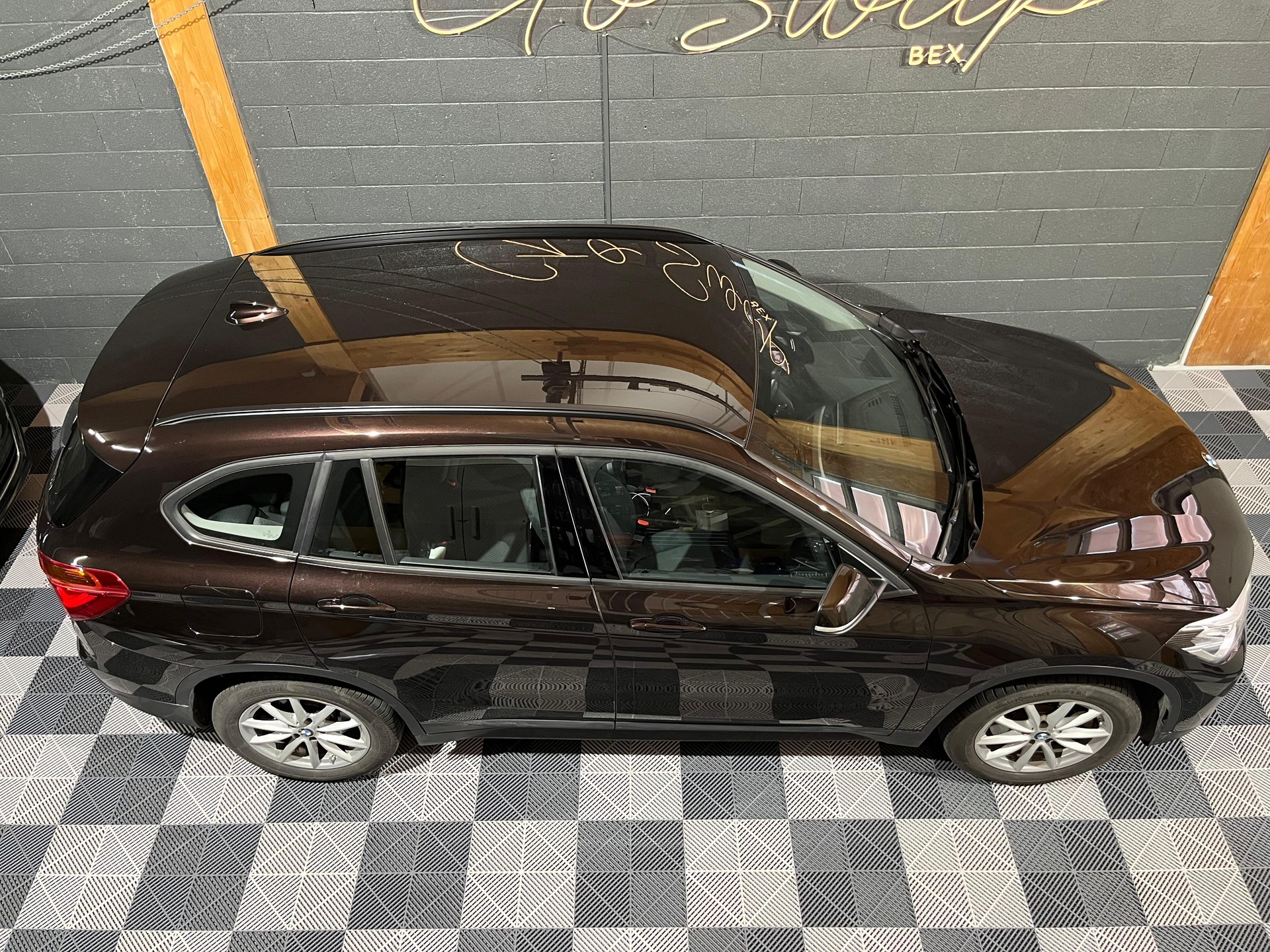 BMW X1 xDrive 20d Steptronic-showroom-element-1