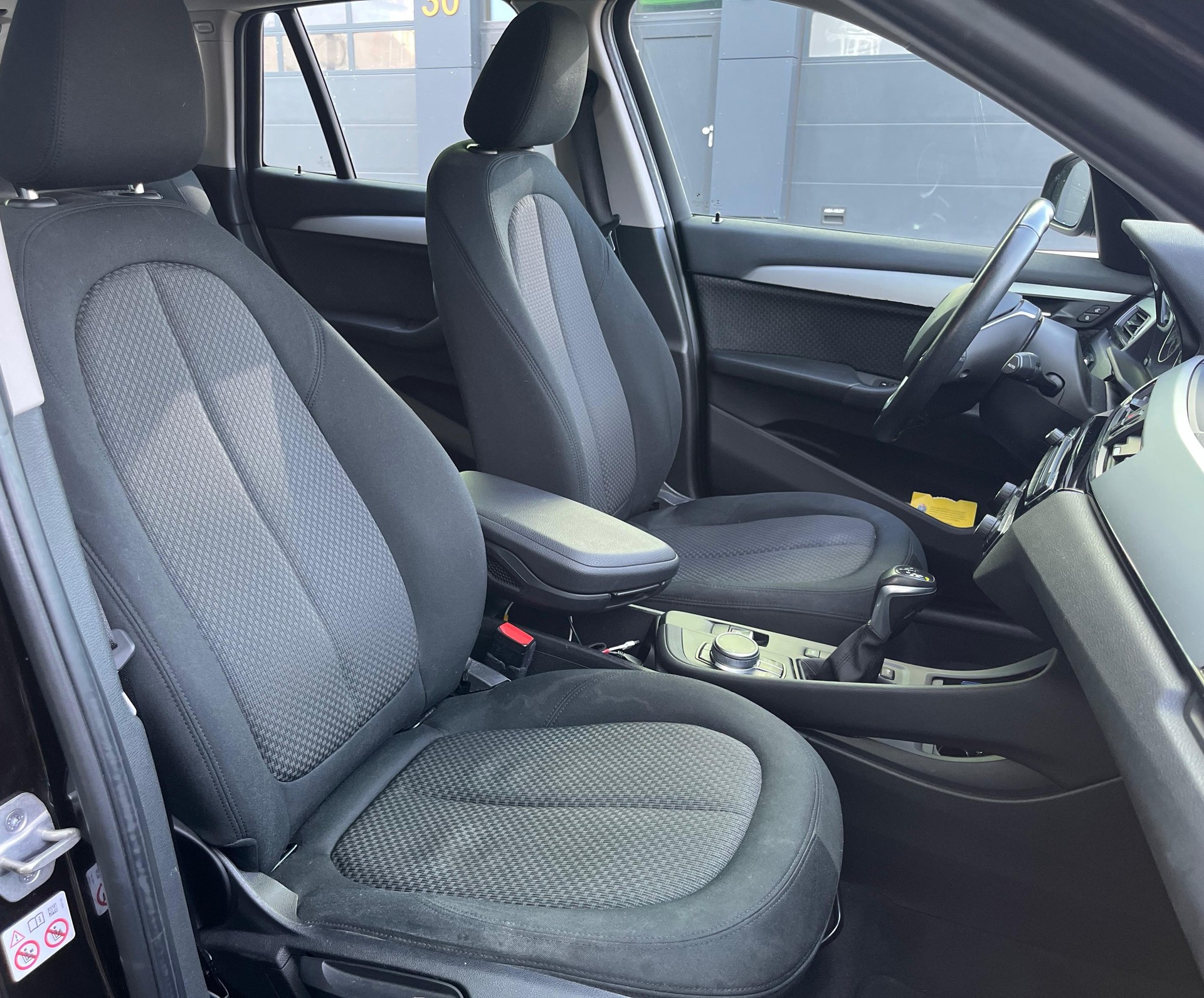 BMW X1 xDrive 20d Steptronic-image-10