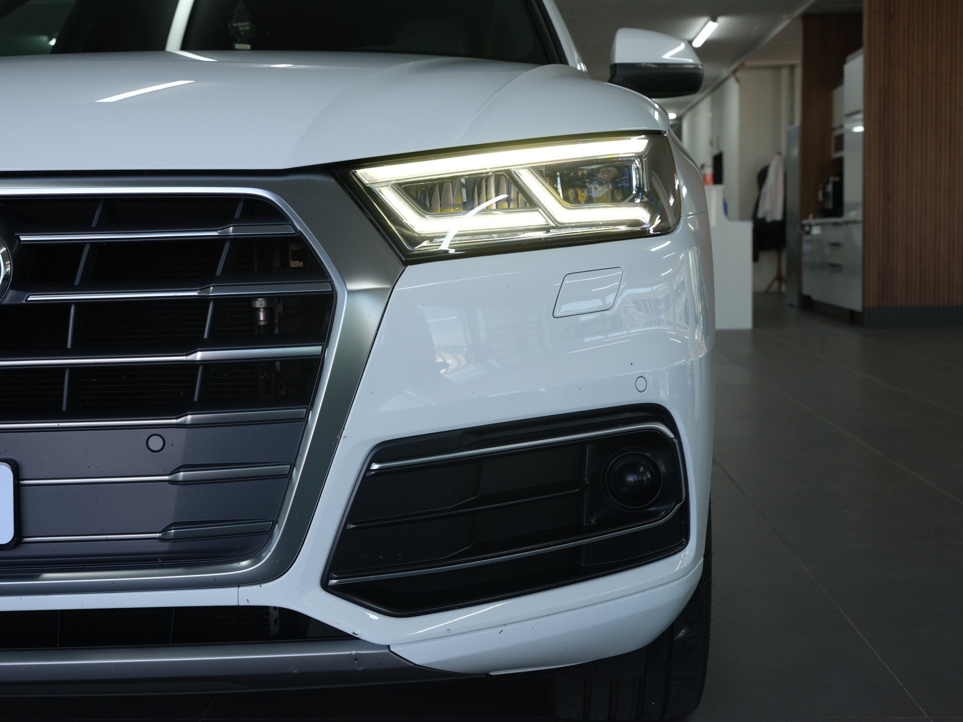 AUDI Q5 2.0 TDI sport quattro S-tronic *Rückfahrkamera* *Sitzheizung* *S-Line*-image-12