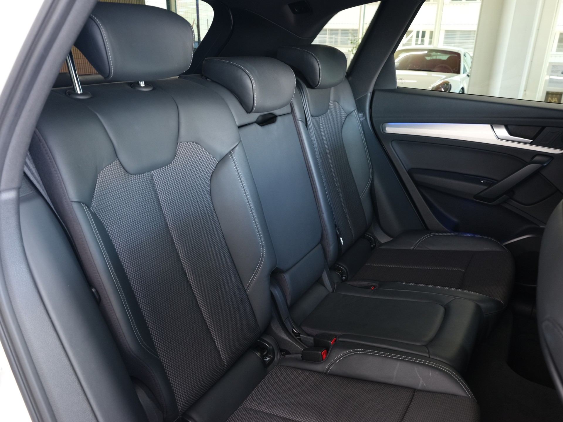 AUDI Q5 2.0 TDI sport quattro S-tronic *Rückfahrkamera* *Sitzheizung* *S-Line*-image-26