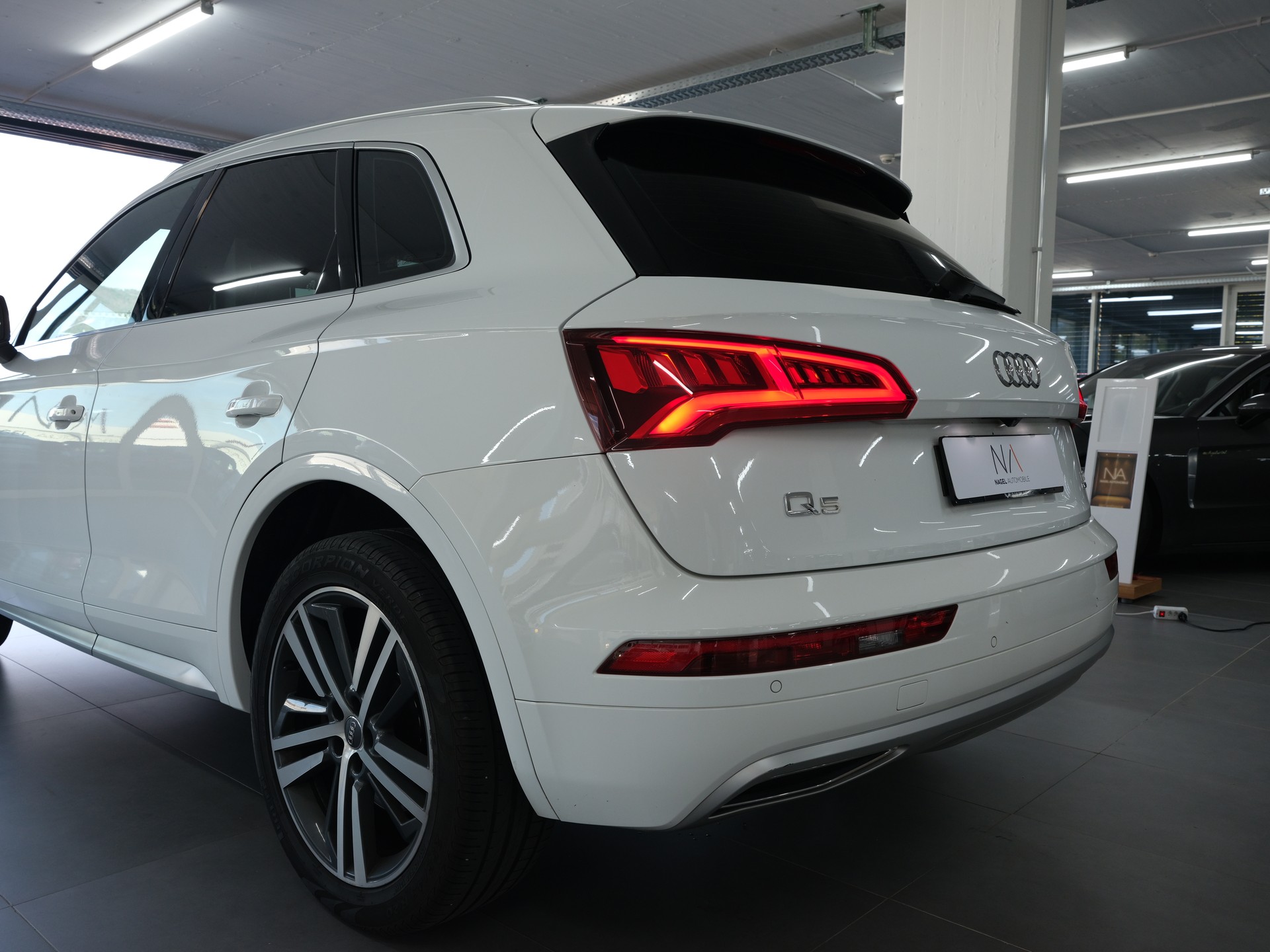 AUDI Q5 2.0 TDI sport quattro S-tronic *Rückfahrkamera* *Sitzheizung* *S-Line*-image-16