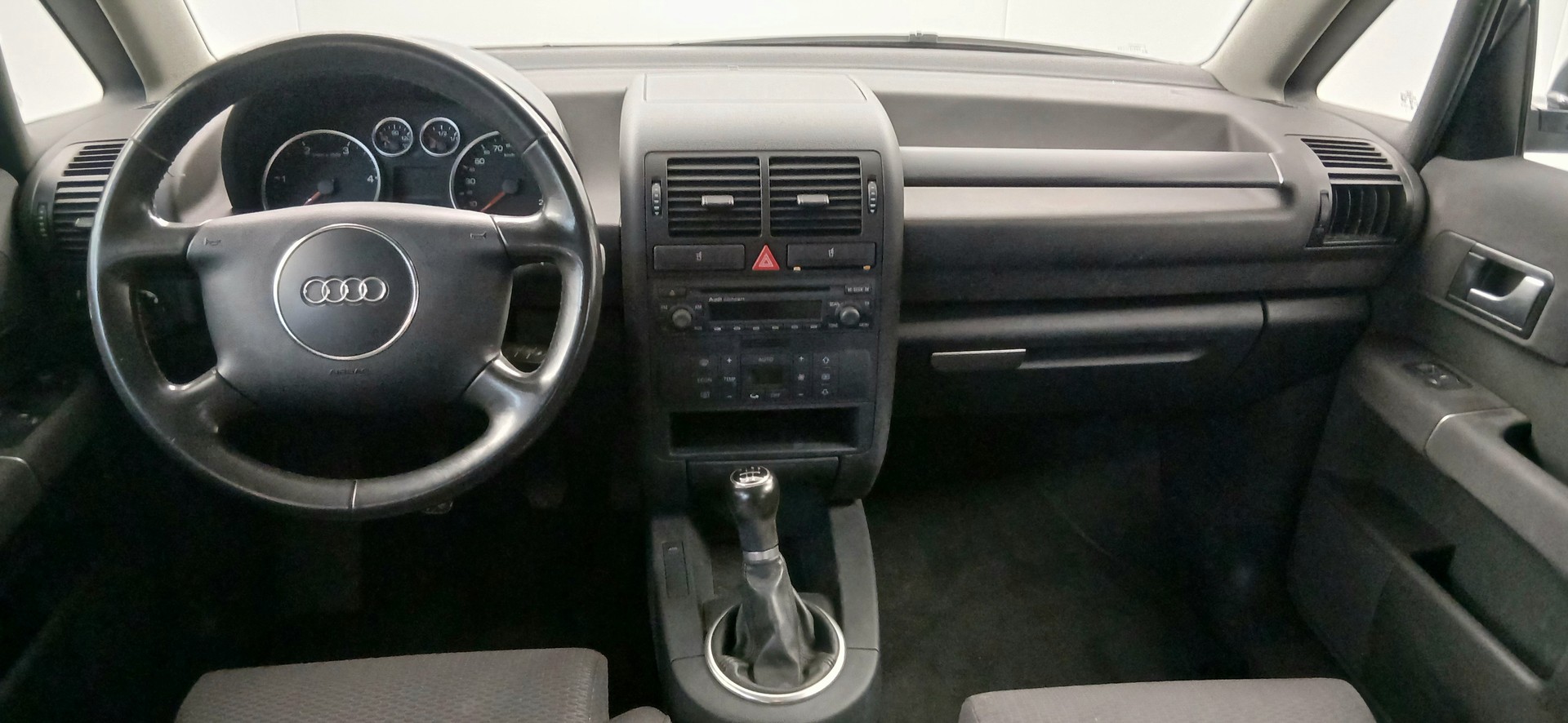 AUDI A2-image-10