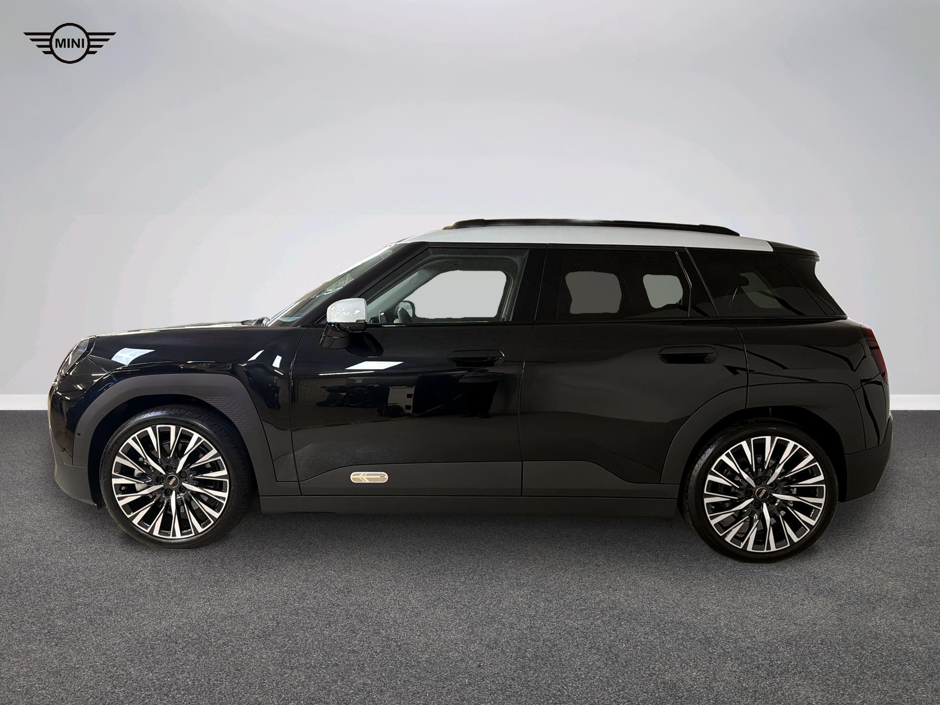 MINI Aceman SE-showroom-element-1