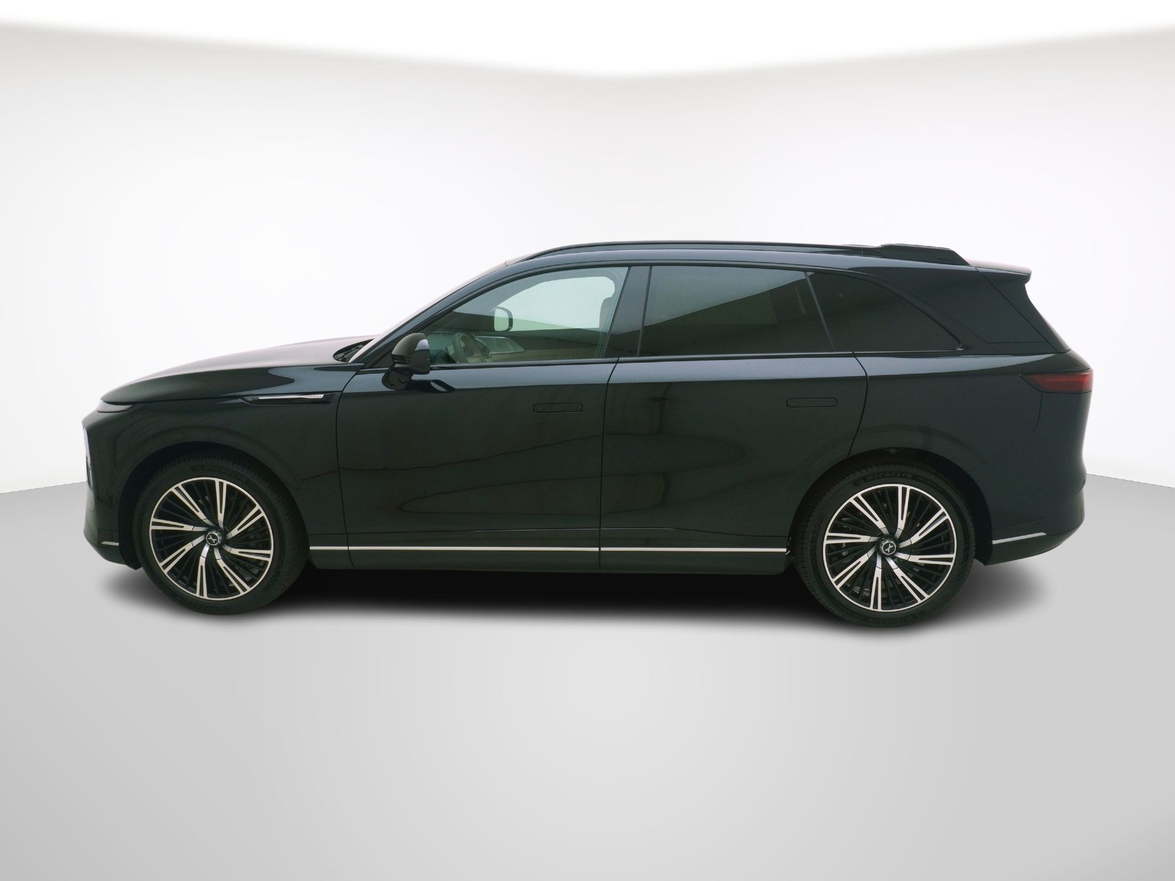 XPENG G9 Performance AWD-showroom-element-1