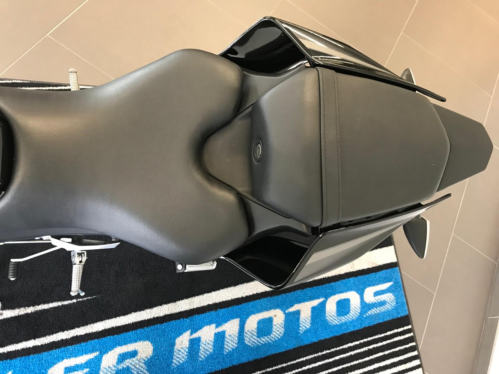 YAMAHA YZF-R 125 ABS-image-1