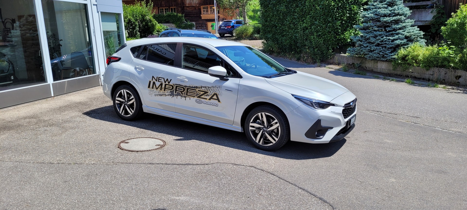 SUBARU Impreza 2.0 e-Boxer Swiss Plus AWD Lineartronic-image-5