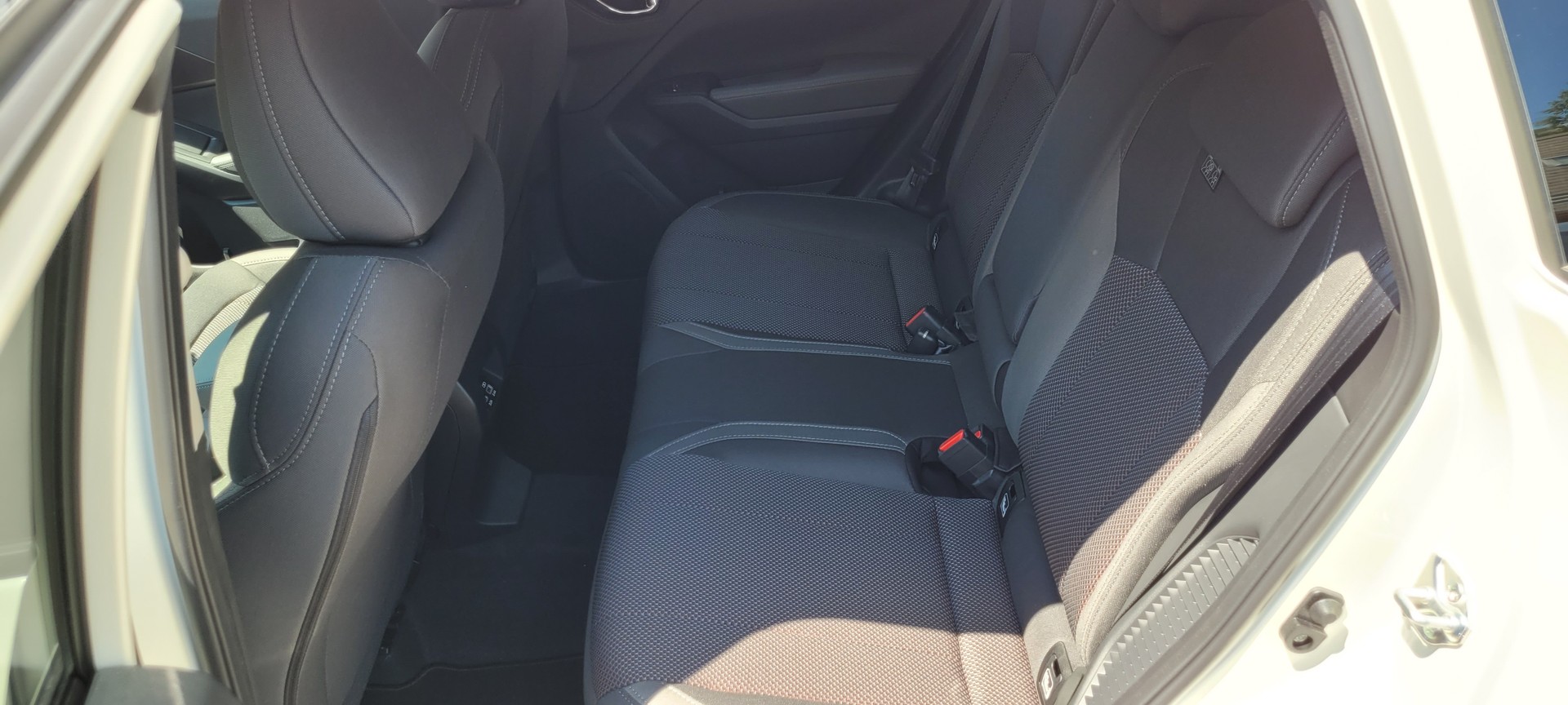SUBARU Impreza 2.0 e-Boxer Swiss Plus AWD Lineartronic-image-11