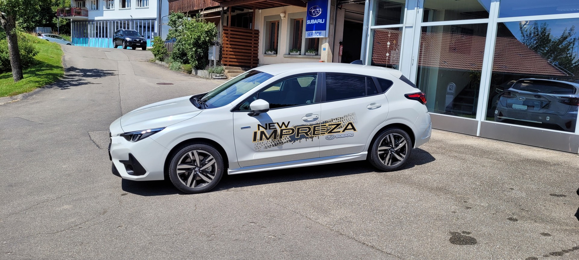 SUBARU Impreza 2.0 e-Boxer Swiss Plus AWD Lineartronic-showroom-element-2