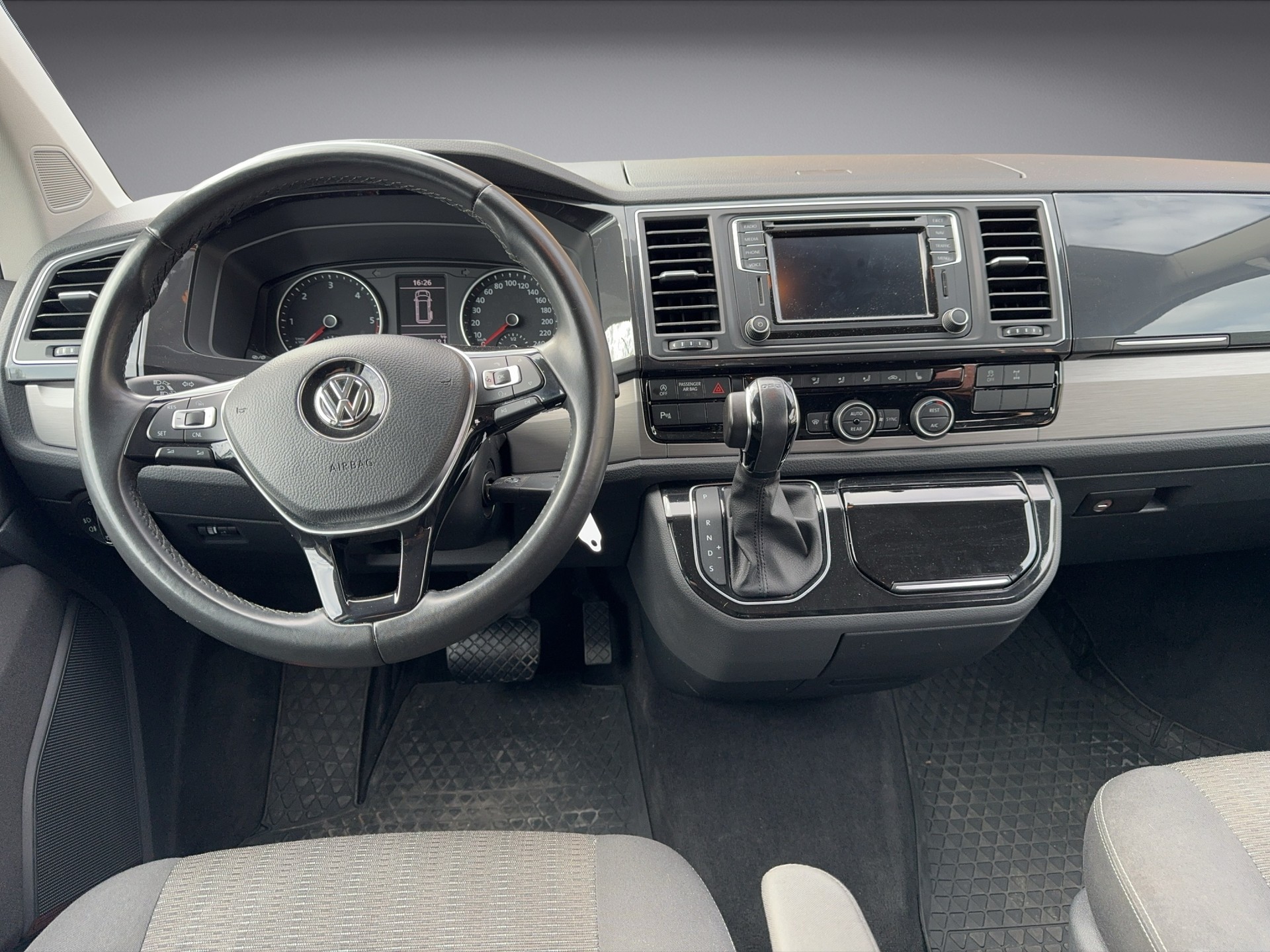 VW T6 Multivan 2.0 TDI 204 Family DSG 4m-image-7