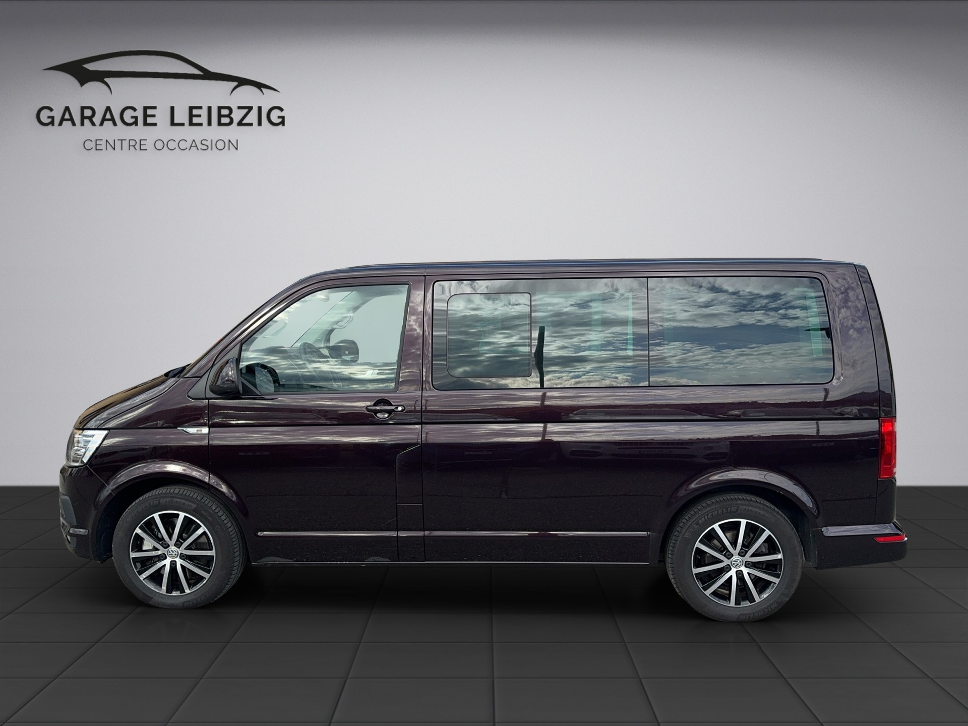 VW T6 Multivan 2.0 TDI 204 Family DSG 4m-image-1