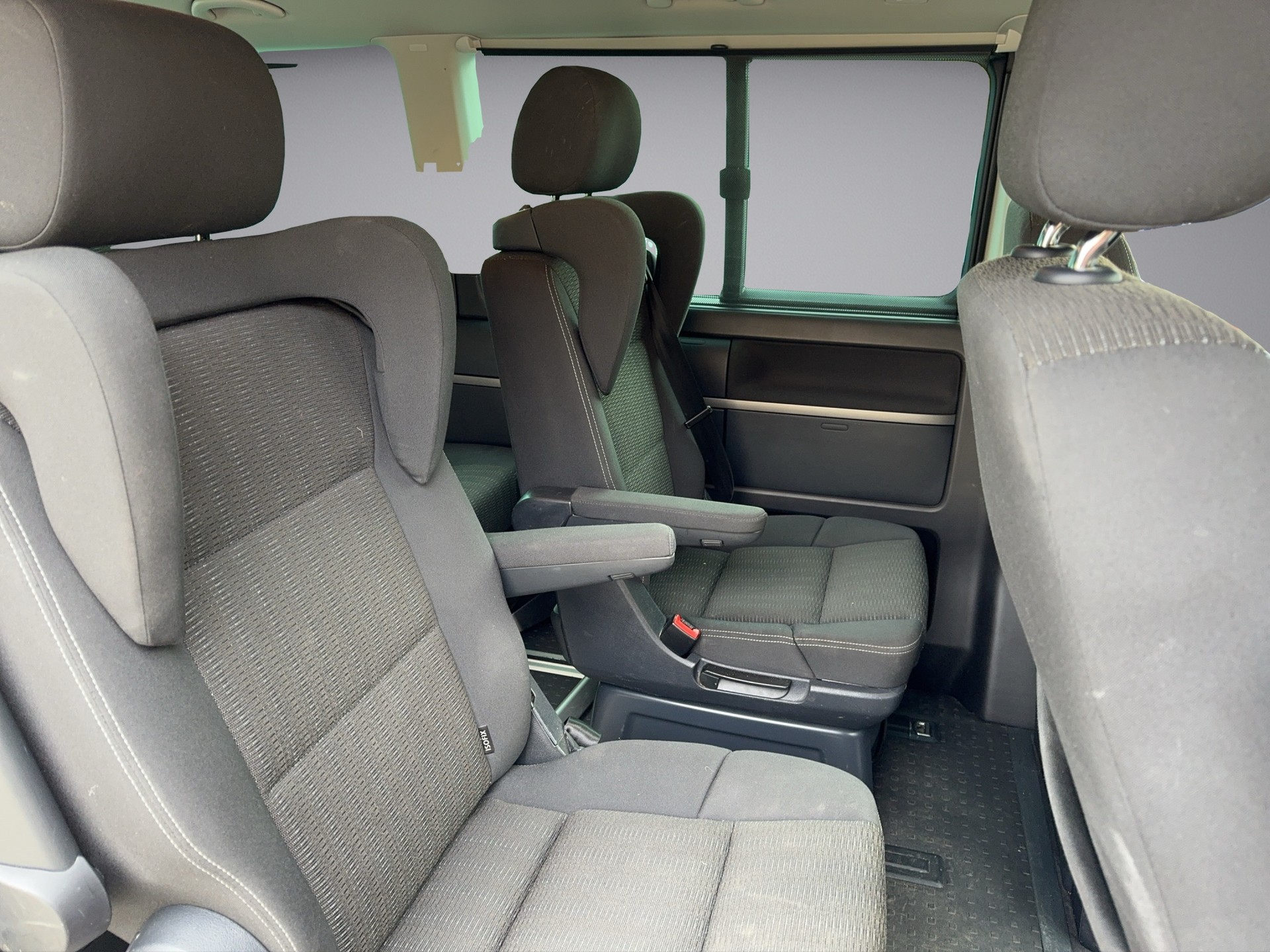 VW T6 Multivan 2.0 TDI 204 Family DSG 4m-image-12