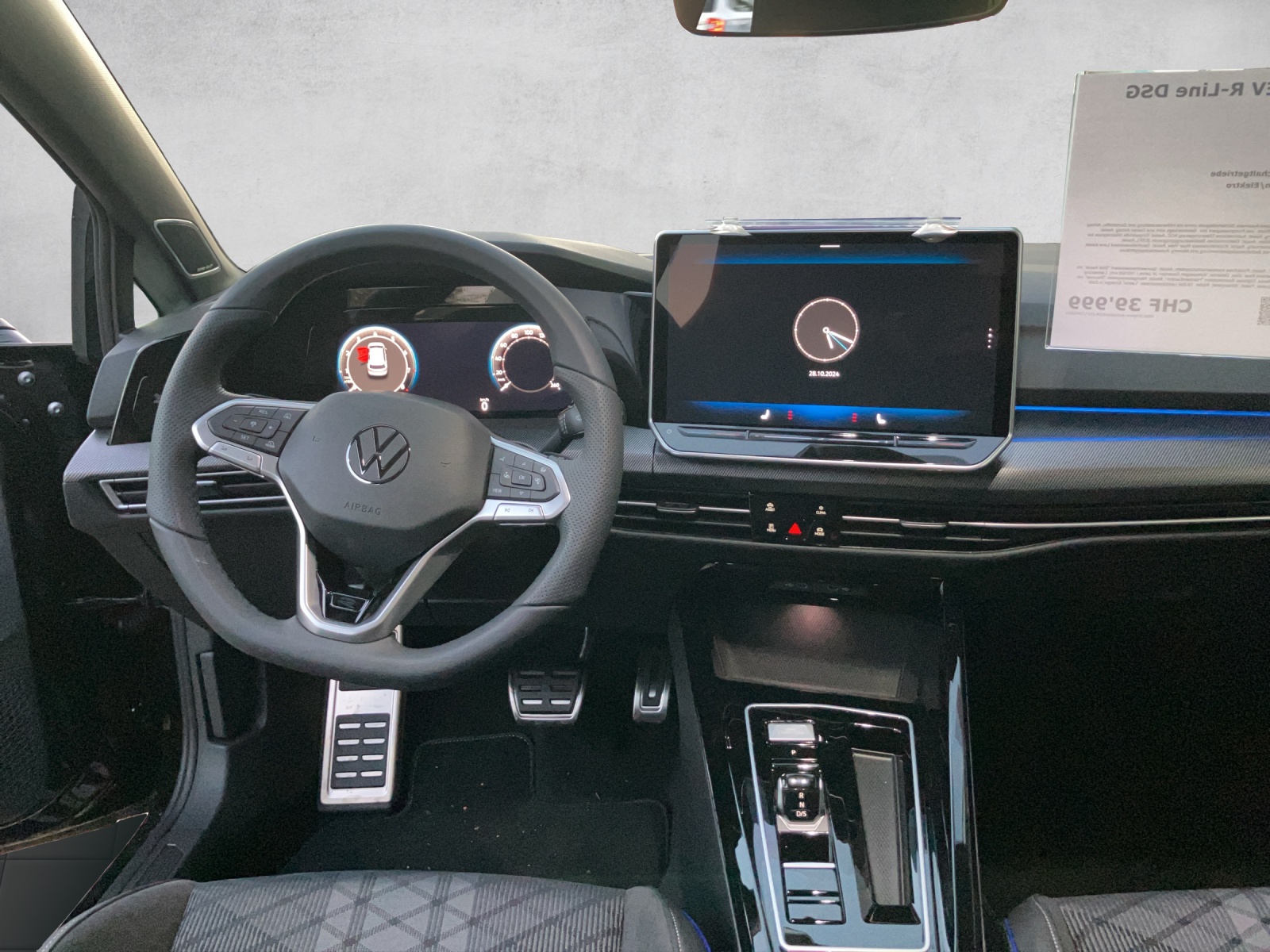 VW Golf 1.5 e TSI mHEV R-Line DSG-image-4