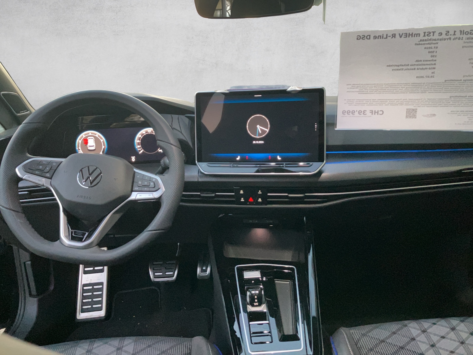VW Golf 1.5 e TSI mHEV R-Line DSG-image-5
