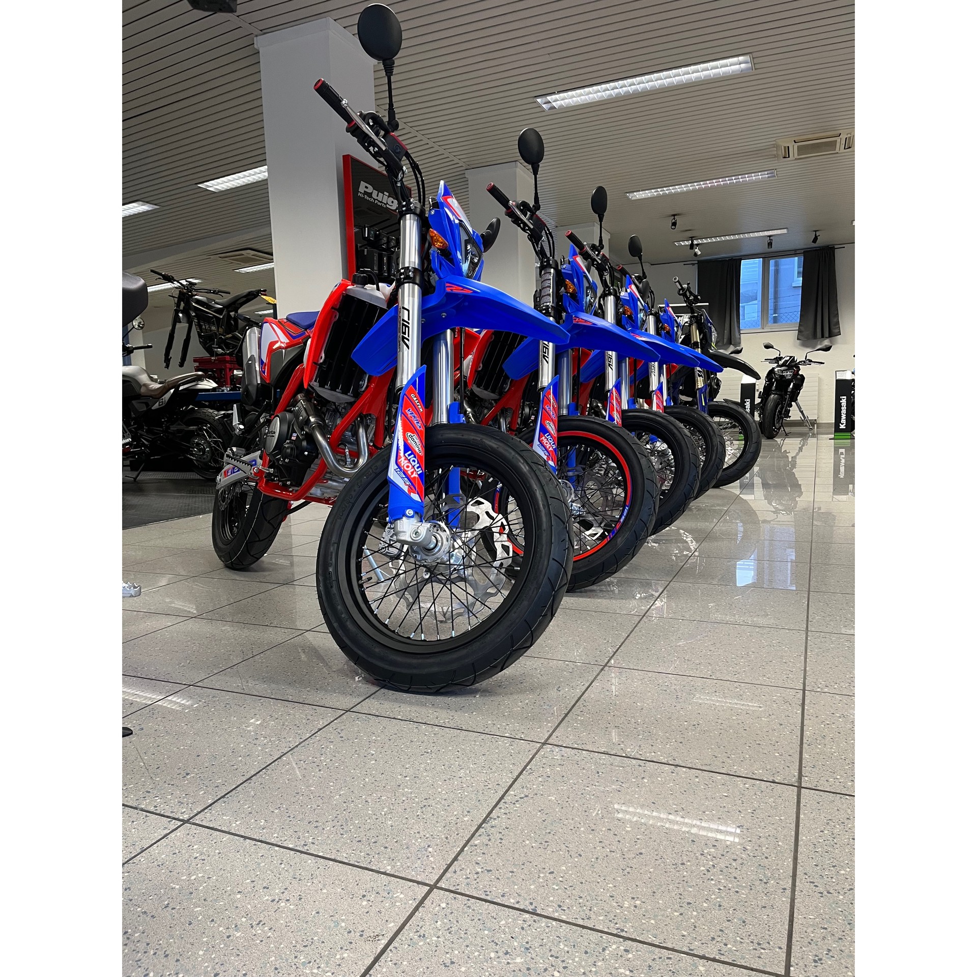 BETA 125 r 4T-image-1
