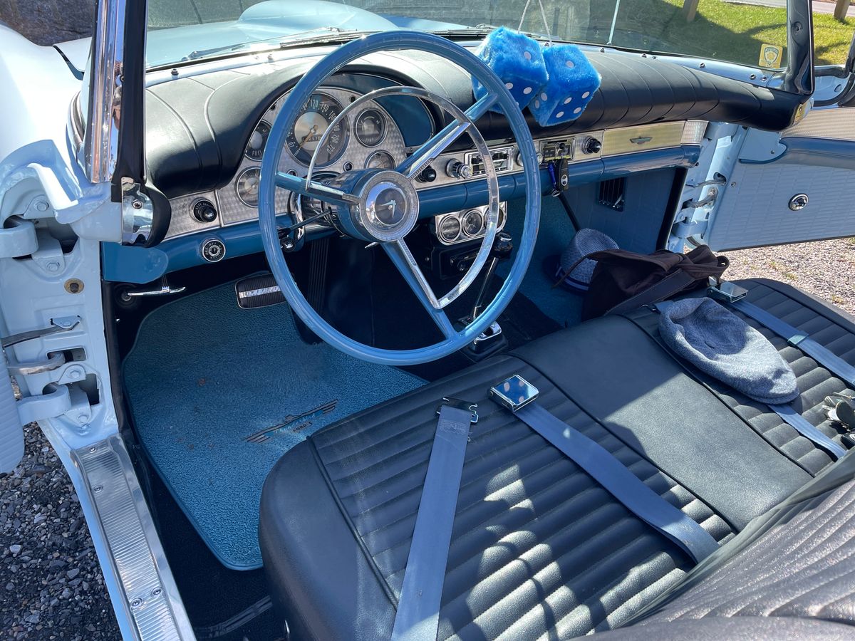 FORD Thunderbird-image-3
