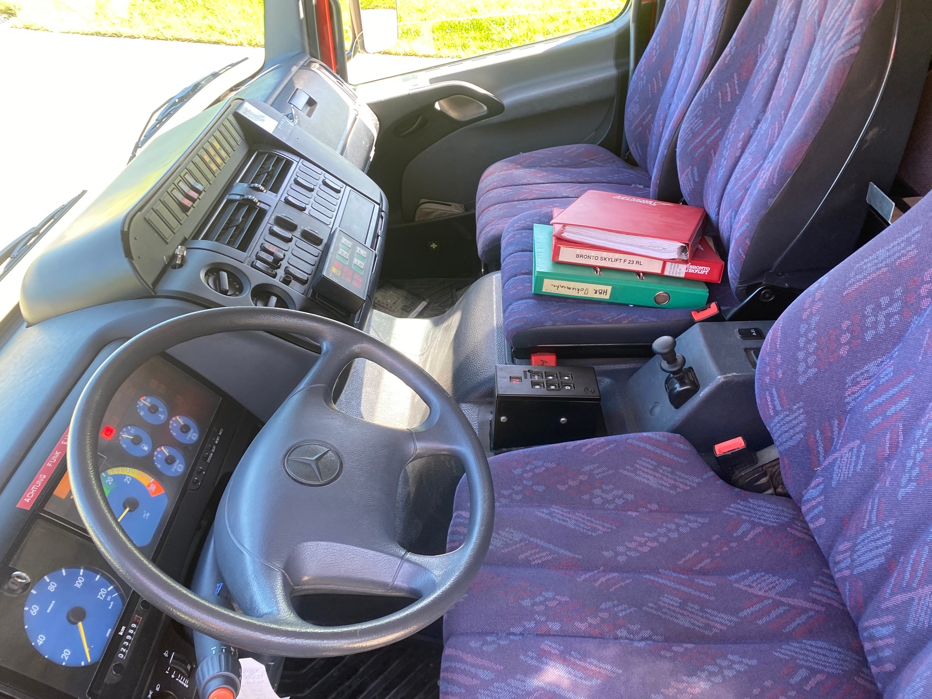 MERCEDES-BENZ Atego 1225 4x4-image-10