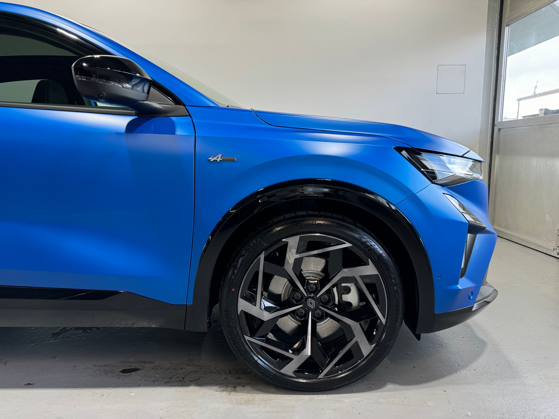 RENAULT RAFALE HYBRID E-TECH Atelier Alpine hyper hybrid E-Tech 4x4 300PS plug-in-image-4