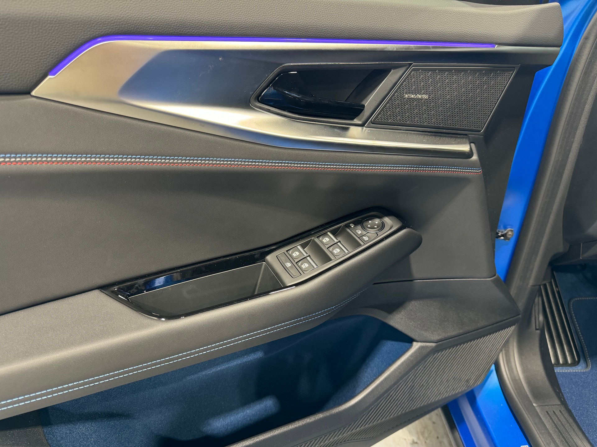 RENAULT RAFALE HYBRID E-TECH Atelier Alpine hyper hybrid E-Tech 4x4 300PS plug-in-image-14