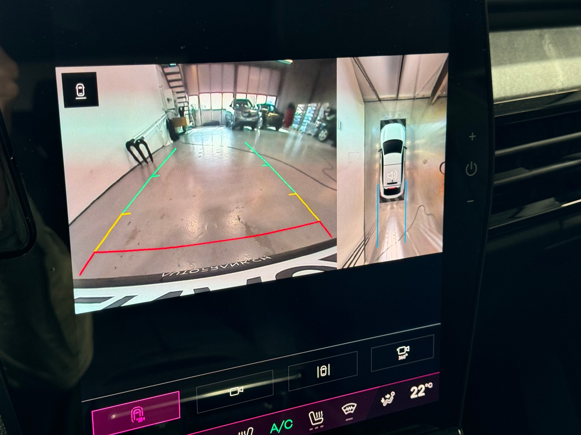 RENAULT RAFALE HYBRID E-TECH Atelier Alpine hyper hybrid E-Tech 4x4 300PS plug-in-image-16