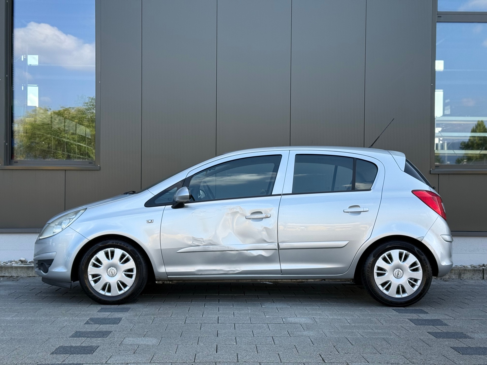 OPEL Corsa 1.4 TP Enjoy-image-7