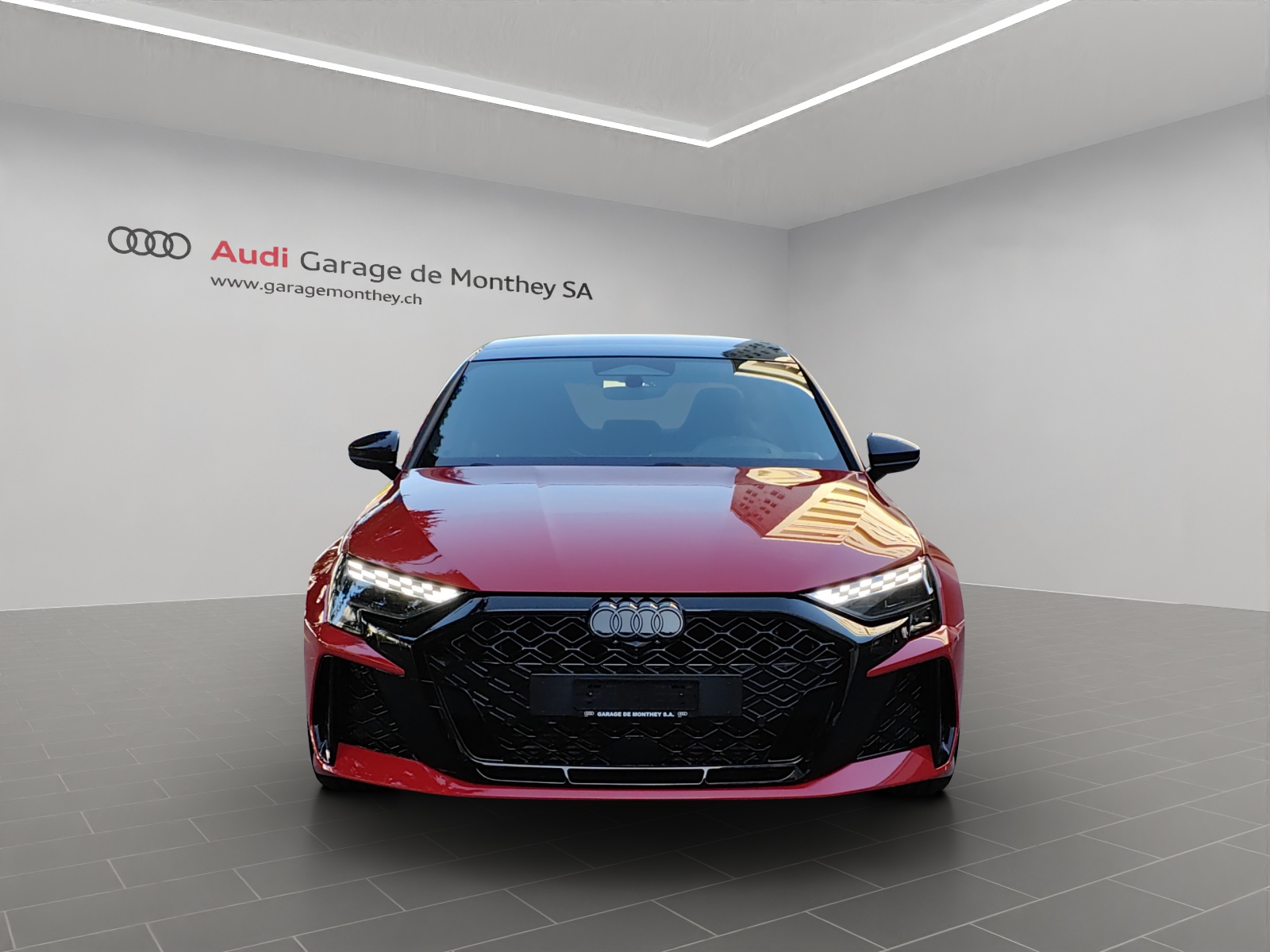 AUDI RS3 Limousine 2.5 TSI quattro S-tronic-image-2