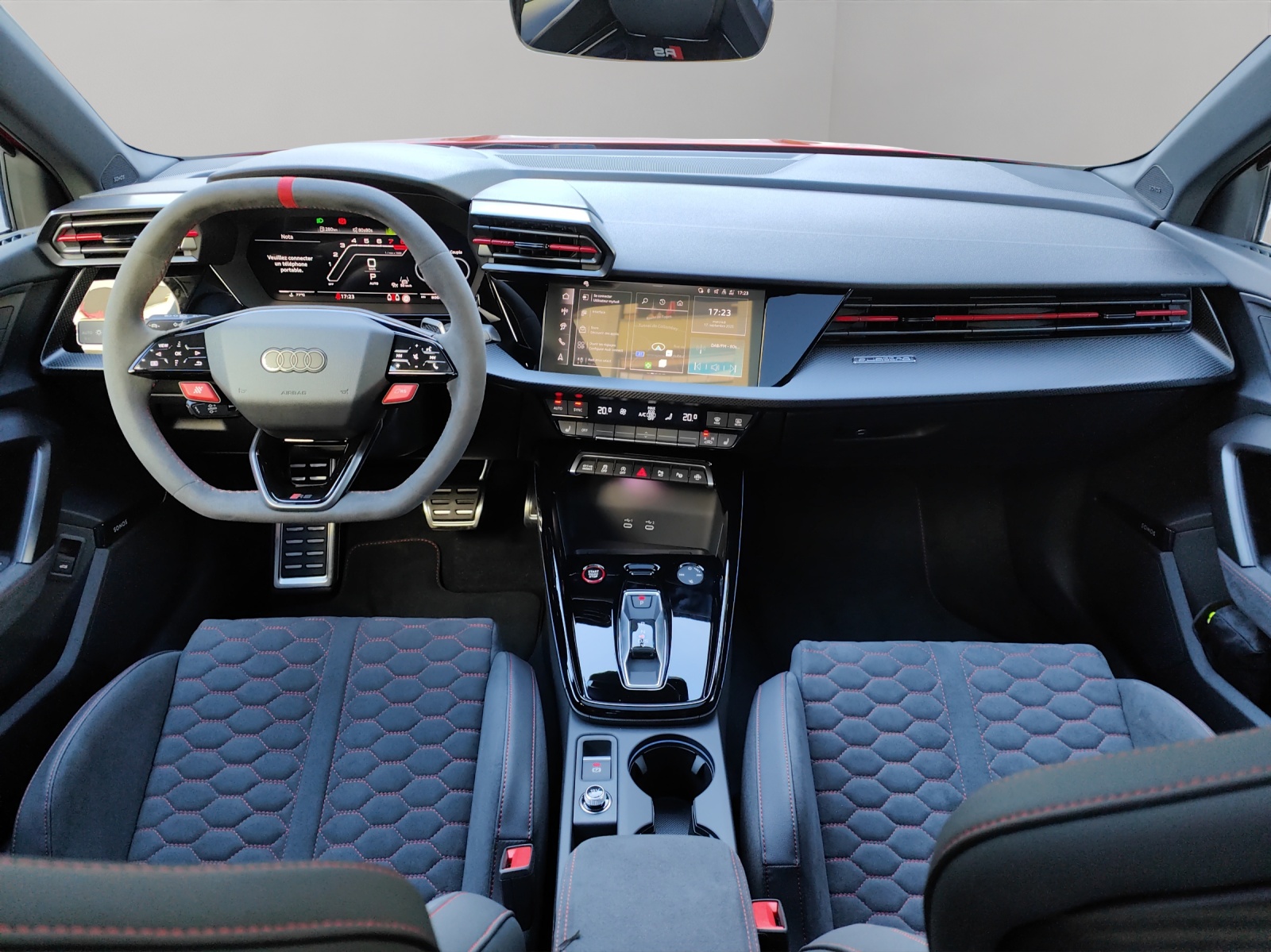 AUDI RS3 Limousine 2.5 TSI quattro S-tronic-image-14