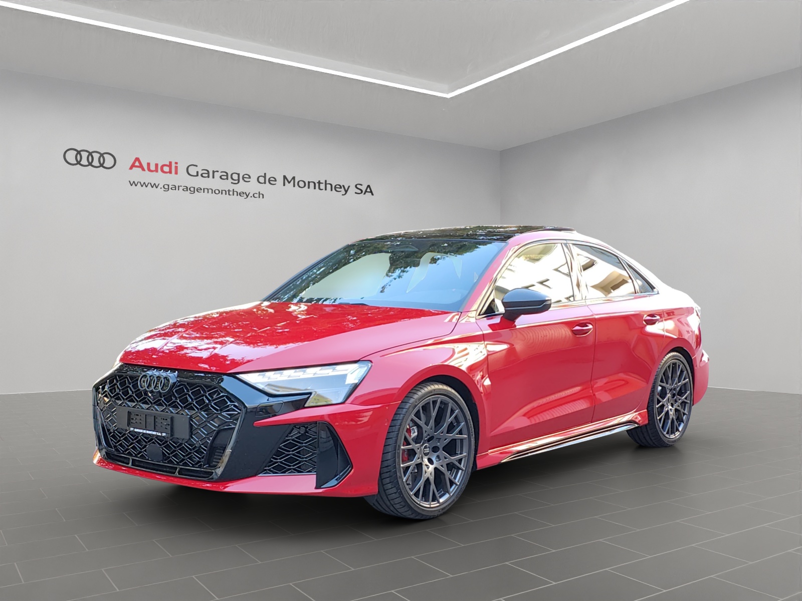 AUDI RS3 Limousine 2.5 TSI quattro S-tronic-image-1